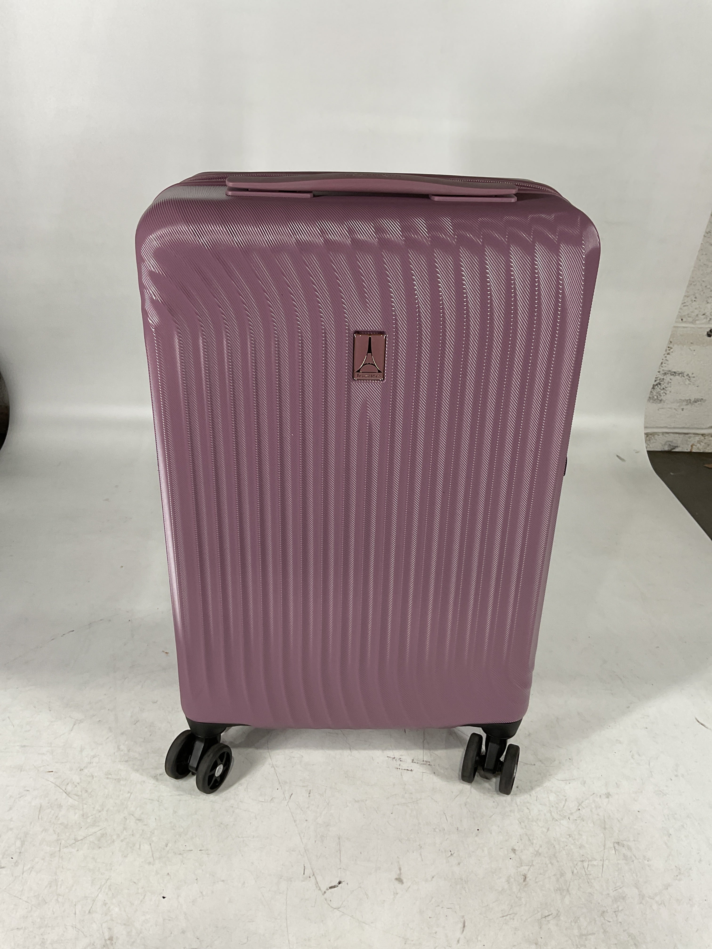 Travelpro Maxlite Air Hardside Expandable Luggage, 8 Spinner Wheels, Lightweight Hard Shell Polycarbonate U6