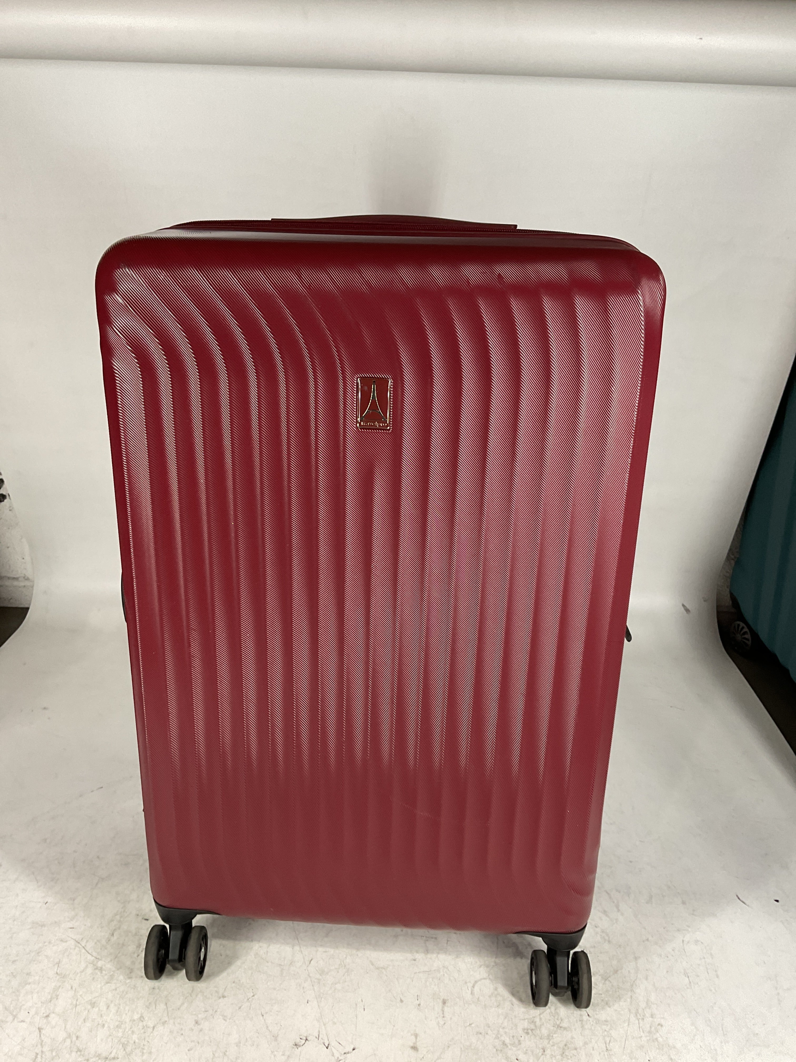 Travelpro Maxlite Air Hardside Expandable Luggage, 8 Spinner Wheels, Lightweight Hard Shell Polycarbonate U8