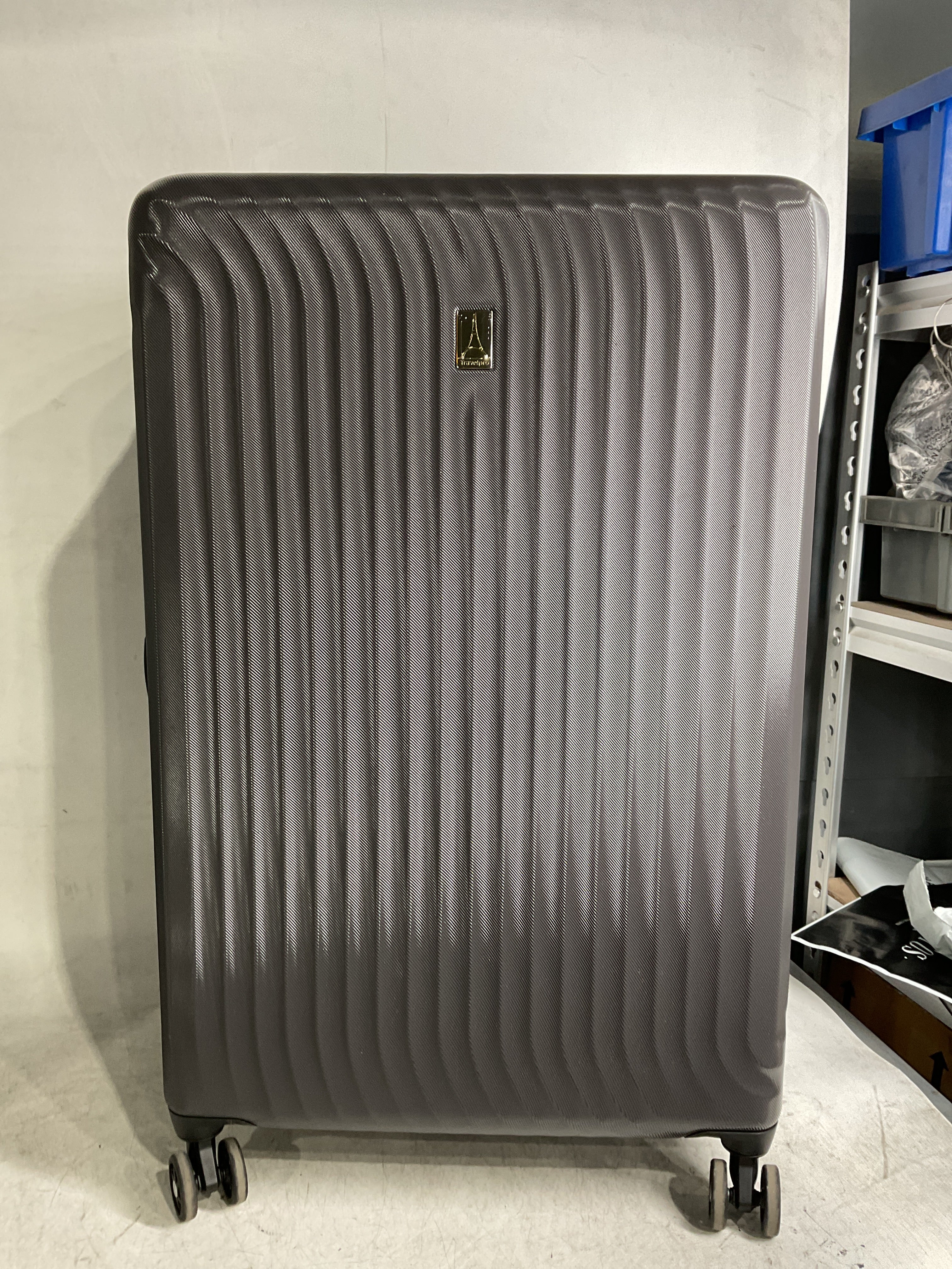 Travelpro Maxlite Air Hardside Expandable Luggage, 8 Spinner Wheels, Lightweight Hard Shell Polycarbonate ( Shadow Grey , Checked-Large 28-Inch ) Shadow Grey Checked Large 28 Inch U10