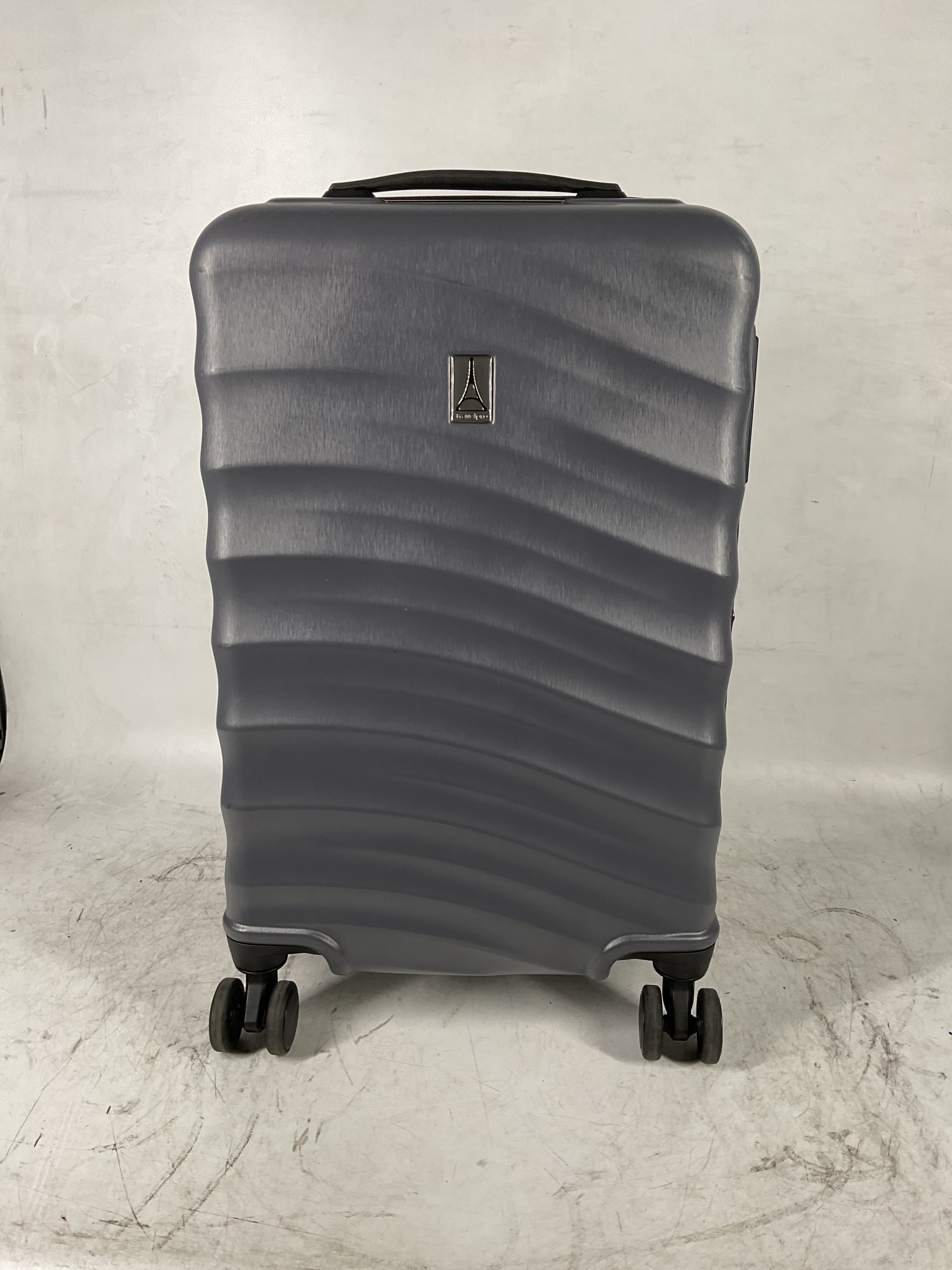 Travelpro Maxlite Air V2 Hardside Expandable Luggage, 8 Spinner Wheels, Lightweight Hard Shell Suitcase, TSA lock ( Shadow Grey , Carry On 21-Inch ) Shadow Grey Carry On 21 Inch U1