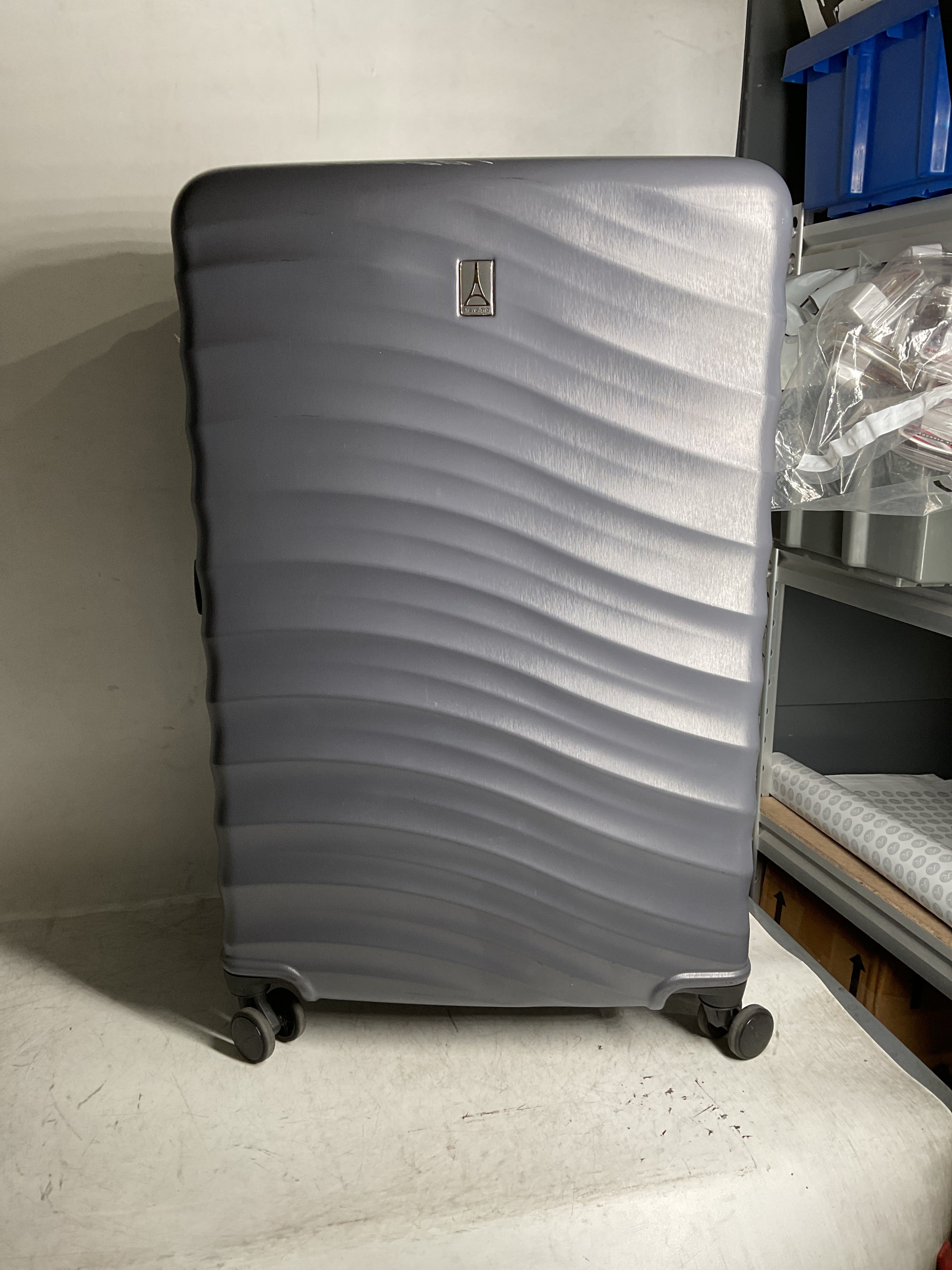 Travelpro Maxlite Air V2 Hardside Expandable Luggage, 8 Spinner Wheels, Lightweight Hard Shell Suitcase, TSA lock ( Shadow Grey , Checked Large 28-Inch ) Shadow Grey Checked Large 28 Inch U2