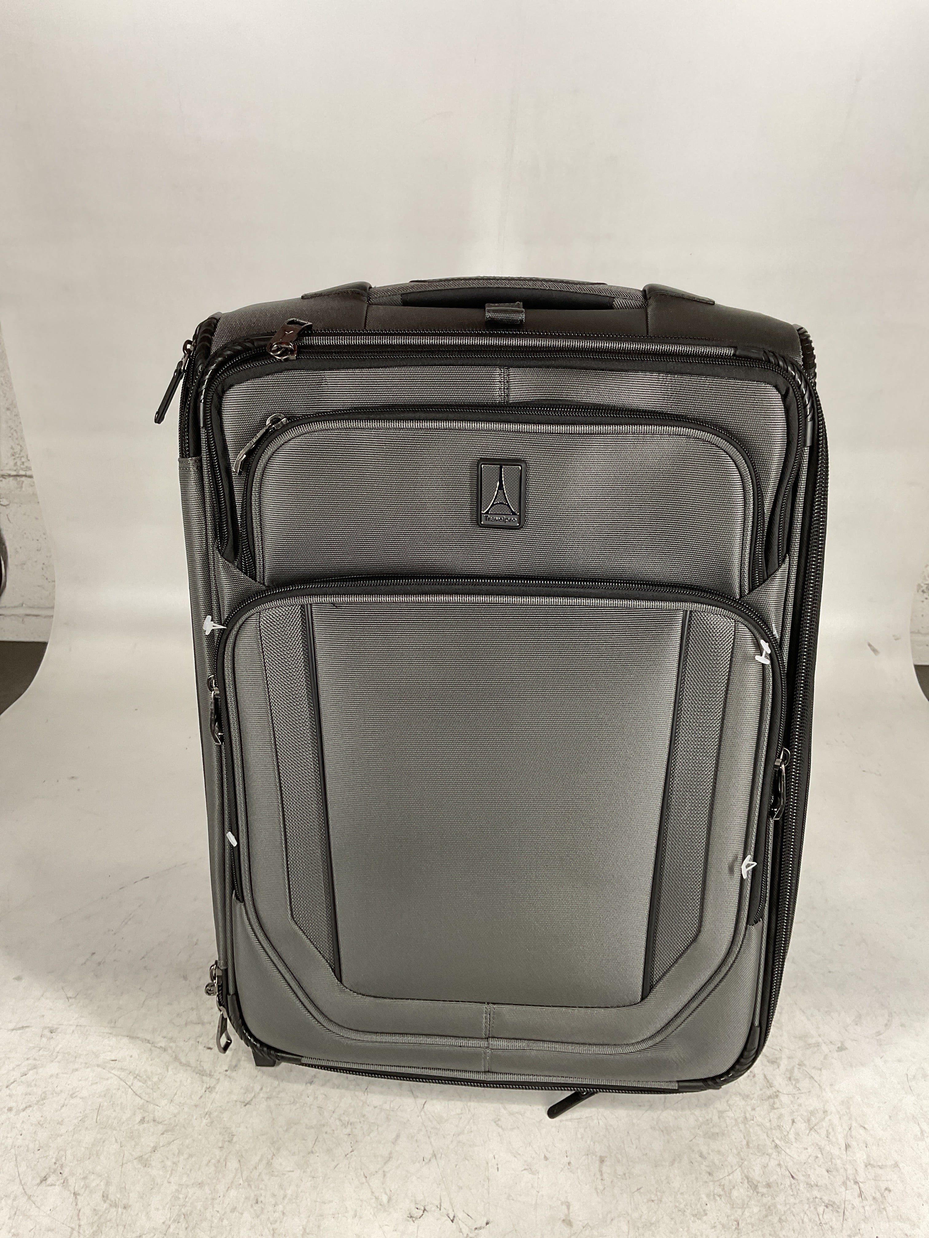 Travelpro Crew Versapack Max Carry-On Exp Rollaboard U2