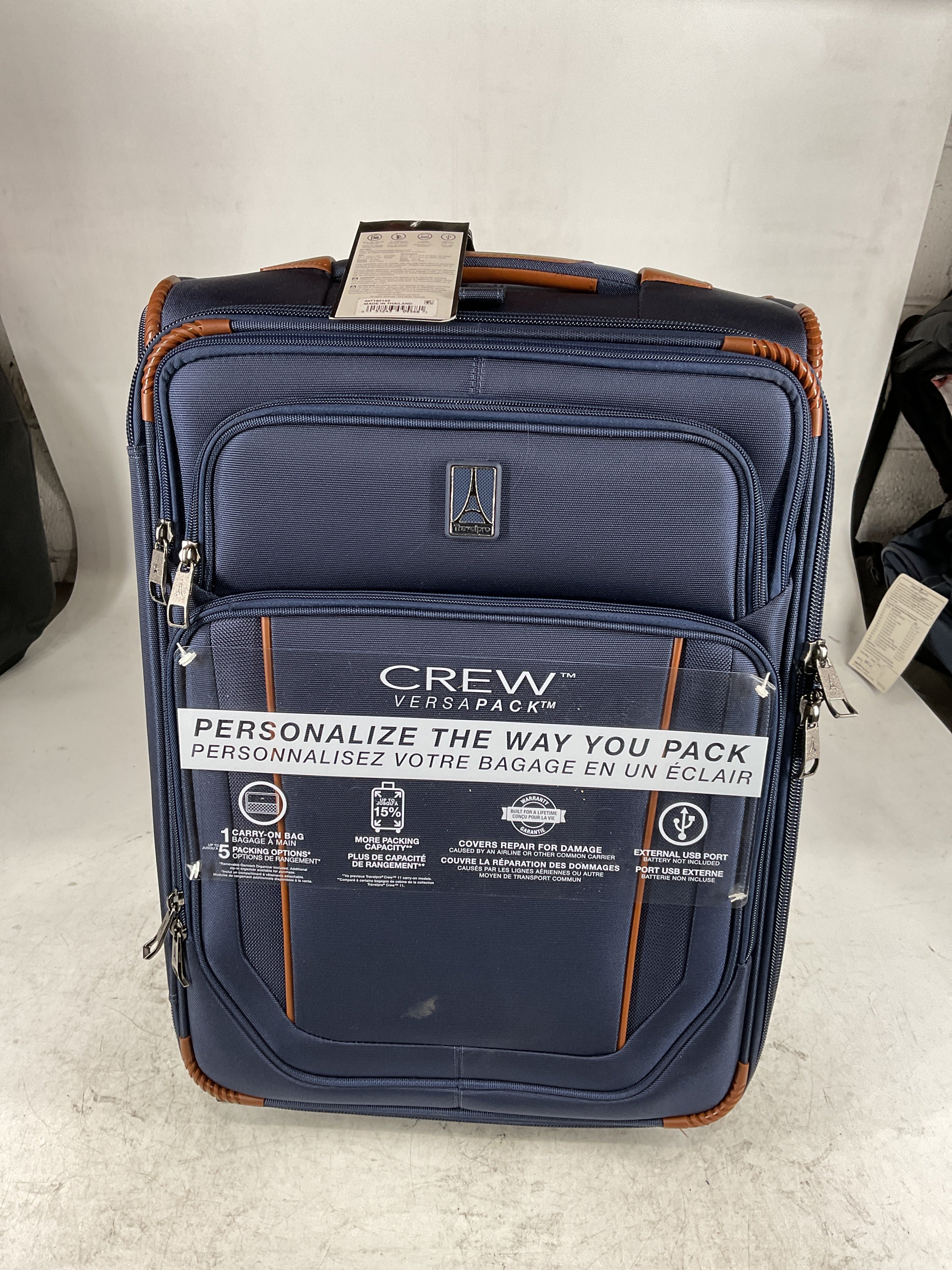 Travelpro Crew Versapack Max Carry-On Exp Rollaboard Patriot Blue Carry On 21 Inch U3