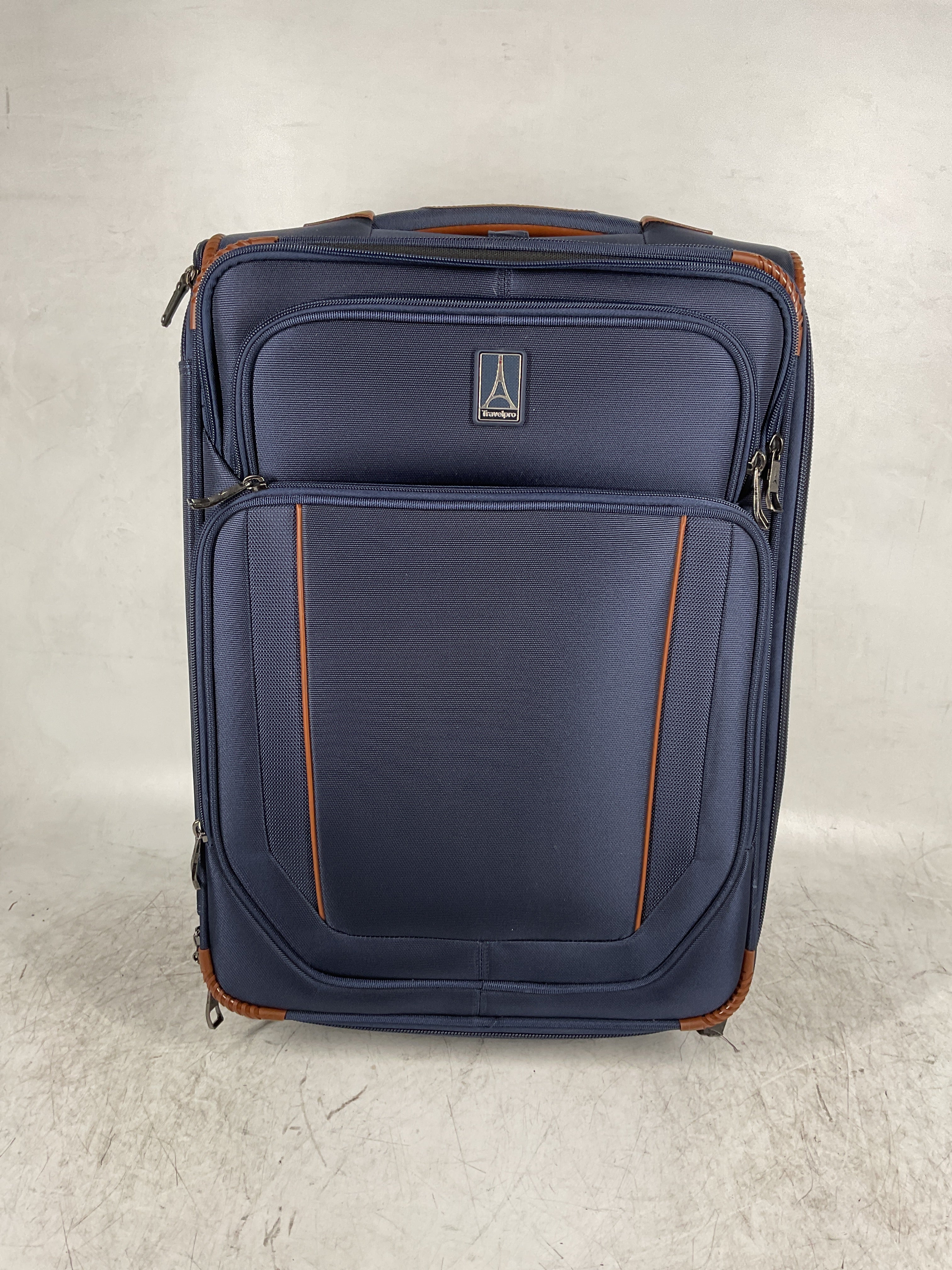 Travelpro Crew Versapack Max Carry-On Exp Rollaboard ( Patriot Blue , Carry-On 21-Inch ) Patriot Blue Carry On 21 Inch U6
