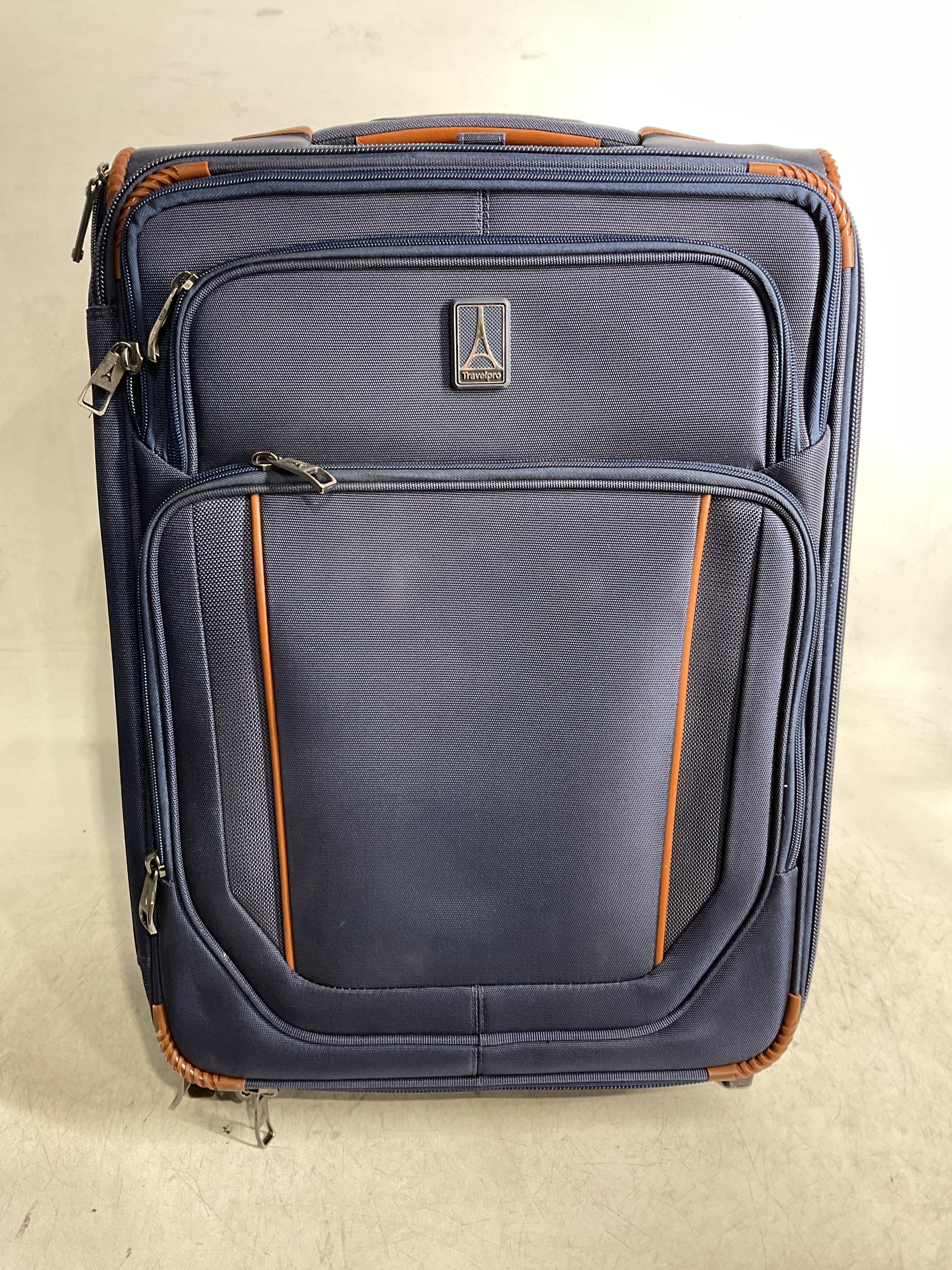 Travelpro Crew Versapack Max Carry-On Exp Rollaboard ( Patriot Blue , Carry-On 21-Inch ) Patriot Blue Carry On 21 Inch U8