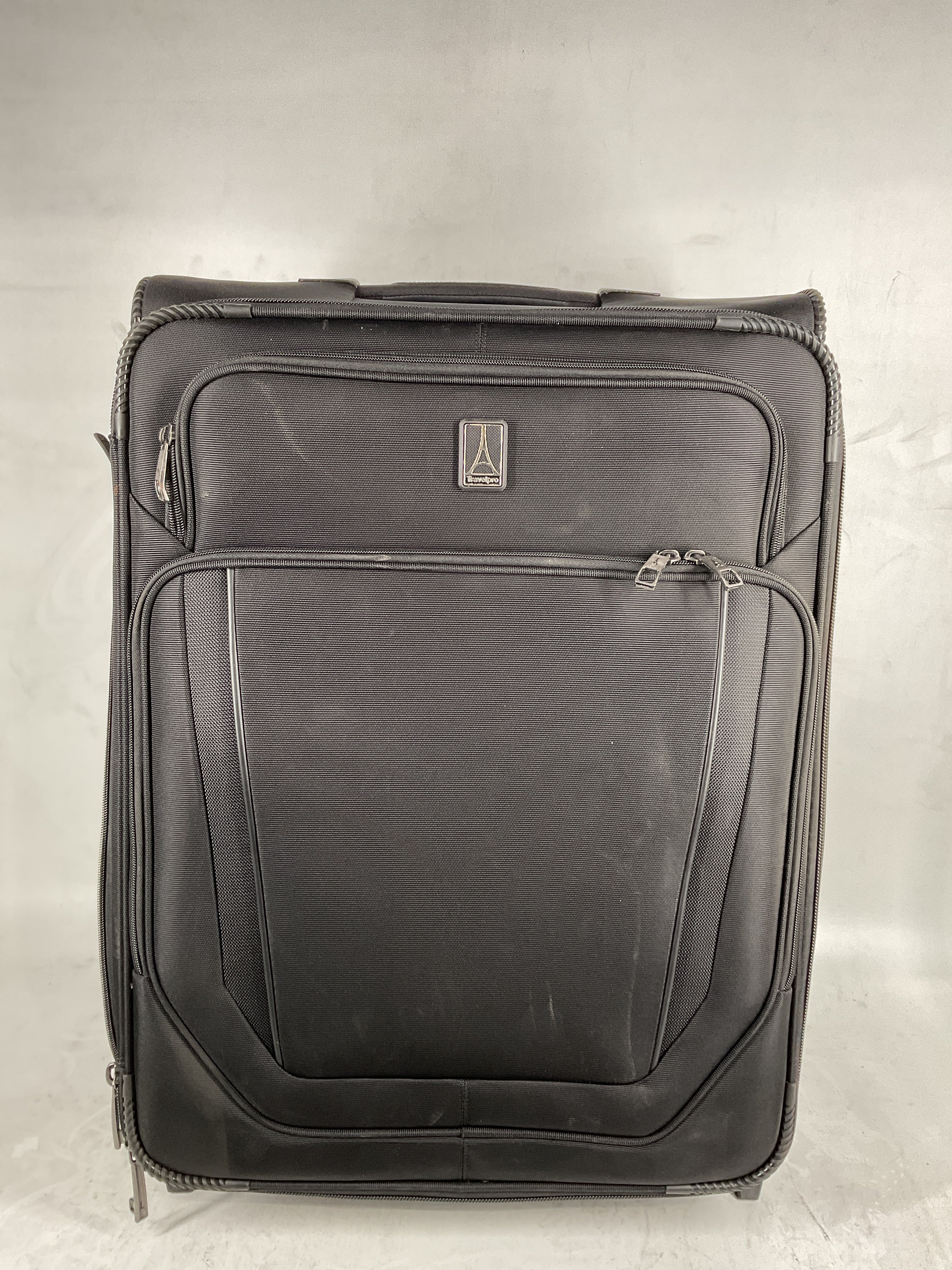 Travelpro Crew Versapack Max Carry-On Exp Rollaboard Jet Black Checked Medium 26 Inch U2