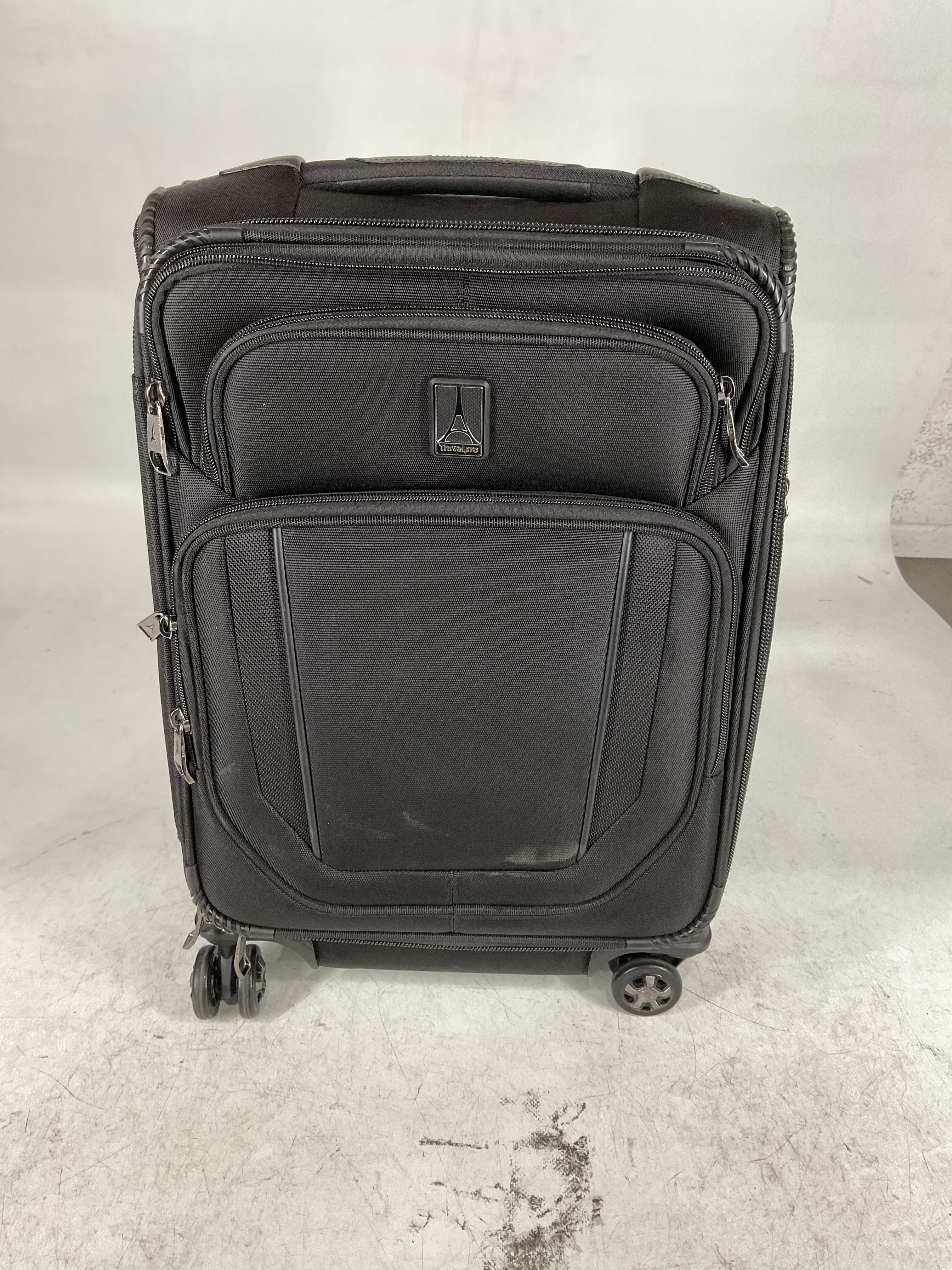 Travelpro Crew Versapack Softside Expandable Spinner Wheel Luggage U3