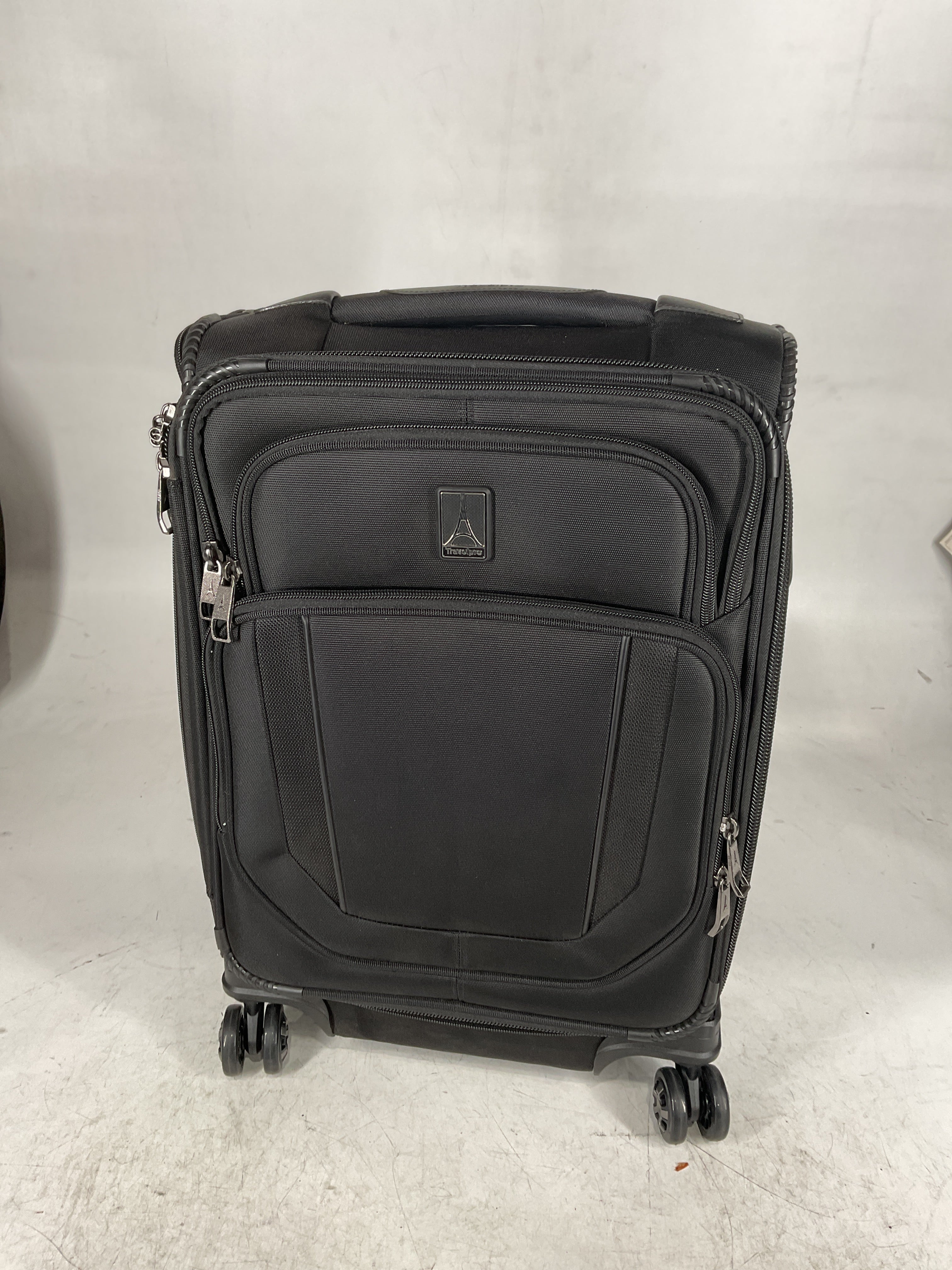 Travelpro Crew Versapack Softside Expandable Spinner Wheel Luggage U5