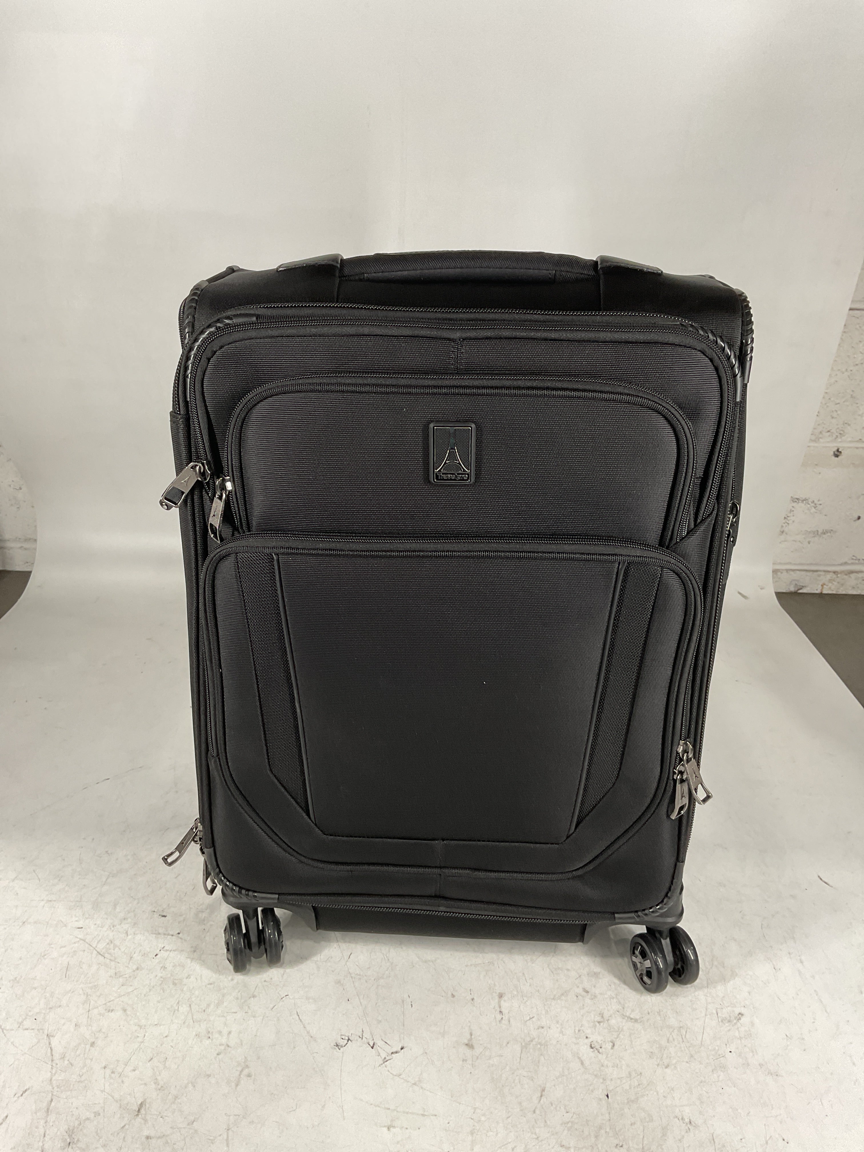Travelpro Crew Versapack Softside Expandable Spinner Wheel Luggage U4
