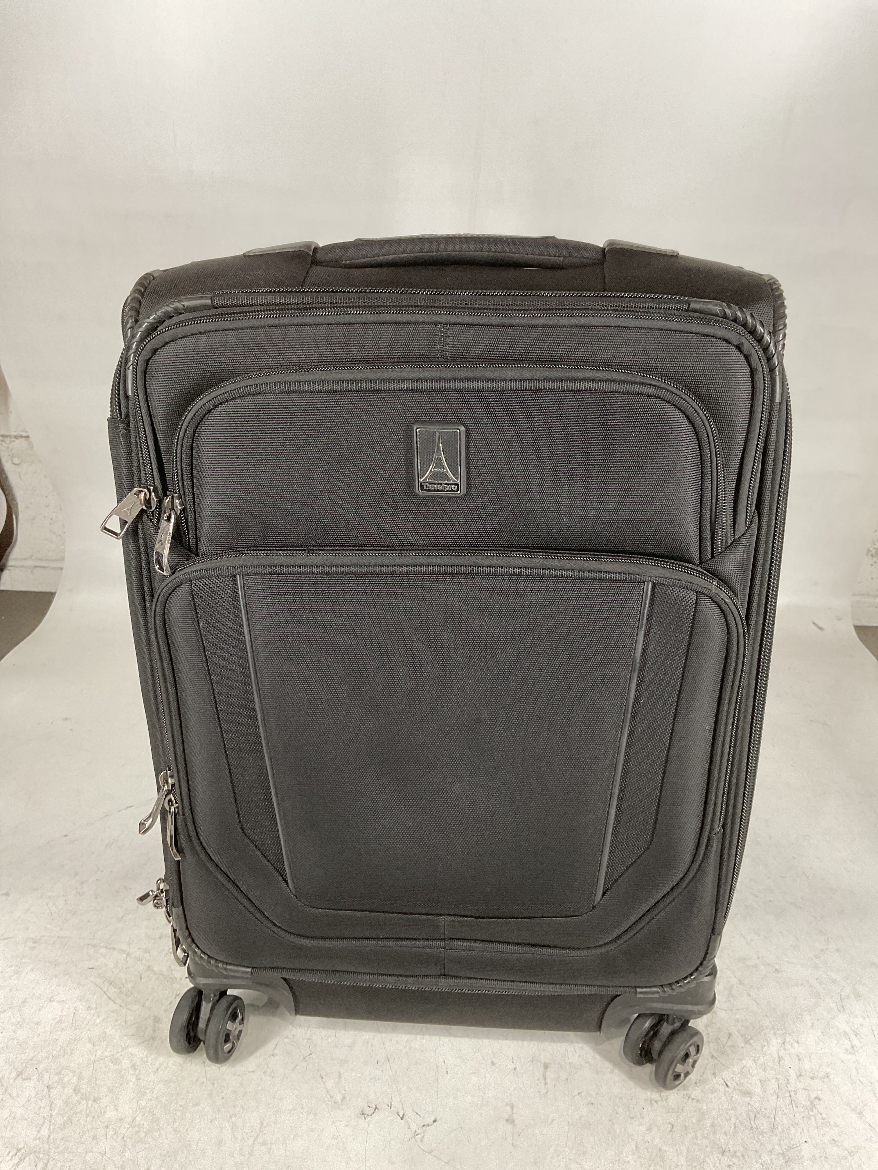 Travelpro Crew Versapack Softside Expandable Spinner Wheel Luggage U6