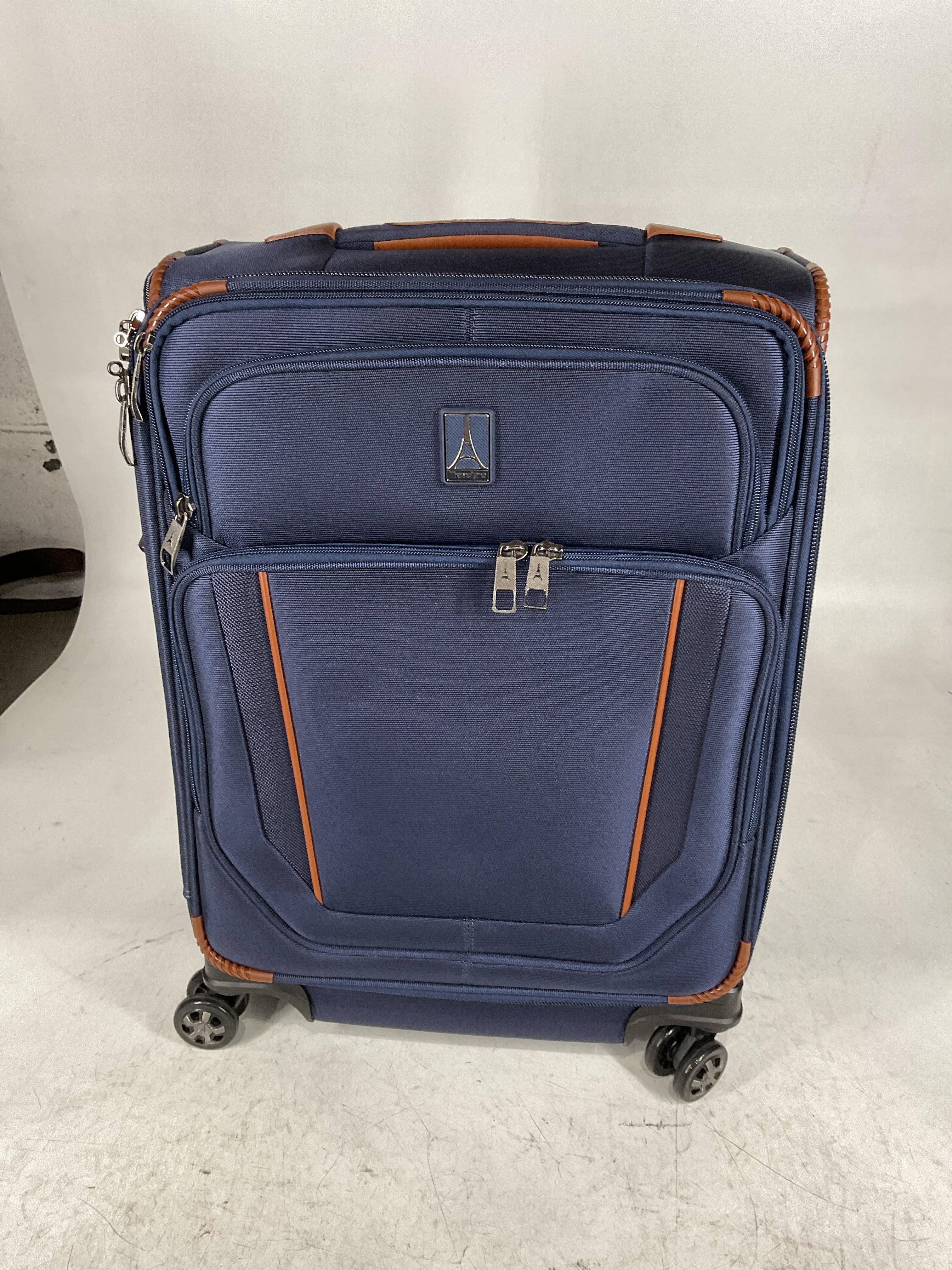 Travelpro Crew Versapack Softside Expandable Spinner Wheel Luggage U3