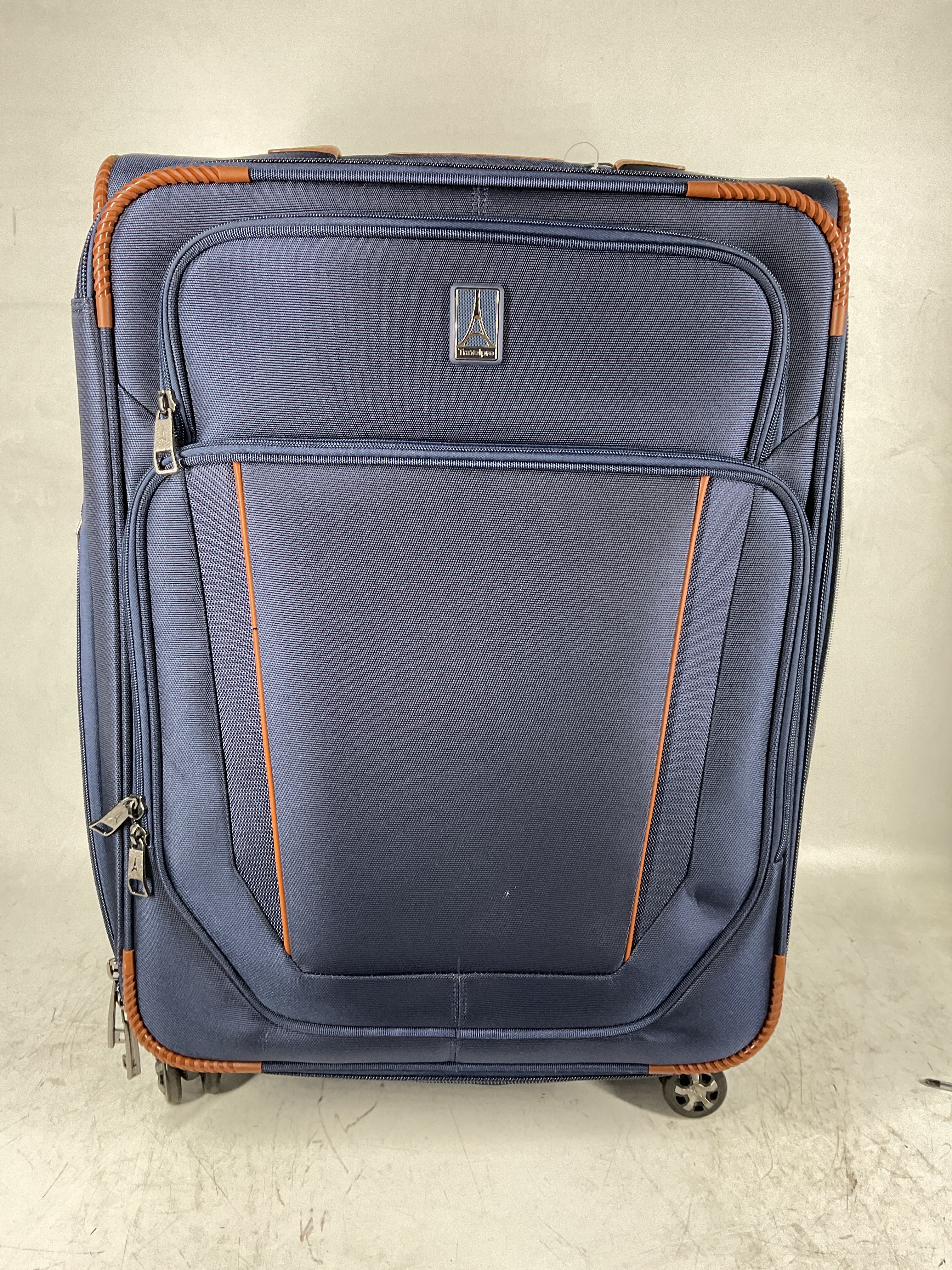 Travelpro Crew Versapack Softside Expandable Spinner Wheel Luggage ( Patriot Blue , Checked-Medium 25-Inch ) Patriot Blue Checked Medium 25 Inch U1