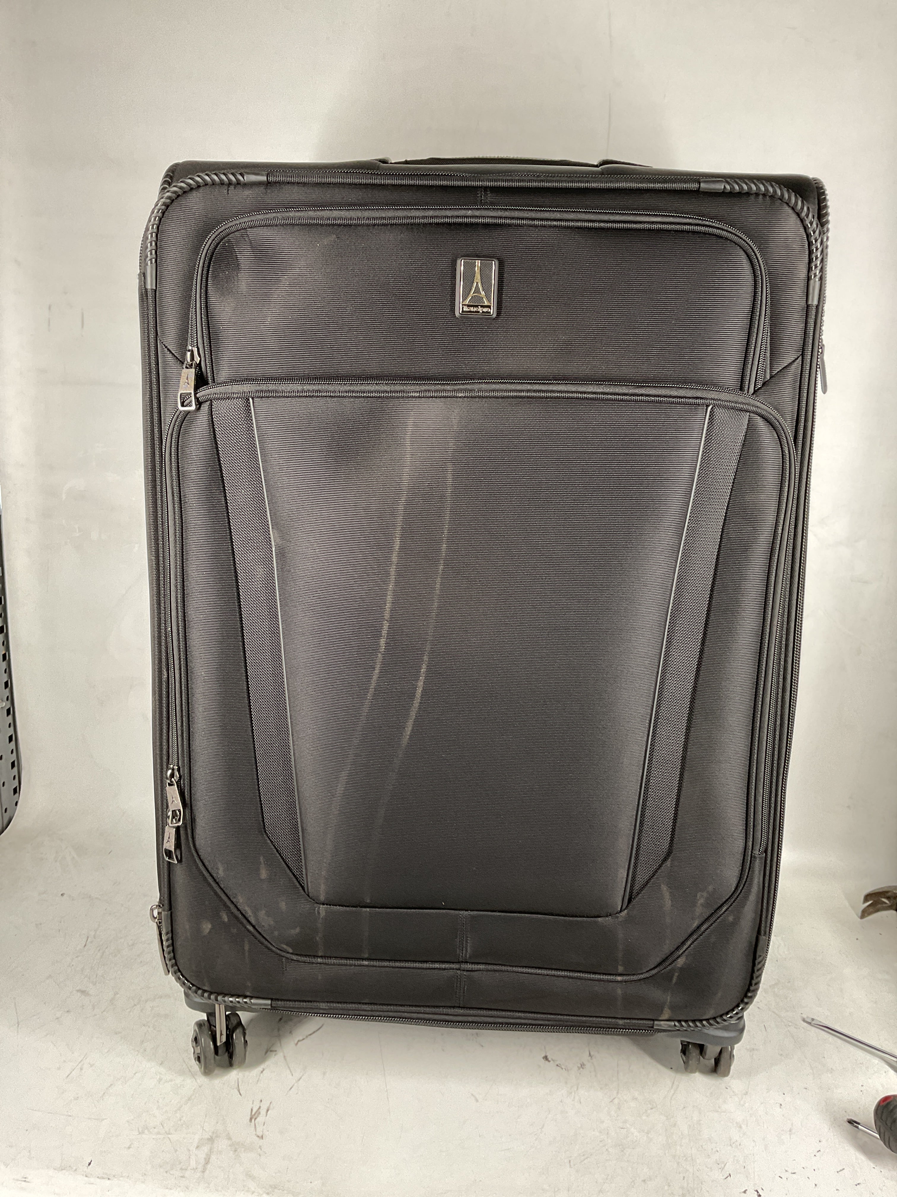 Travelpro Crew Versapack Softside Expandable Spinner Wheel Luggage Jet Black Checked Large 29 Inch U5