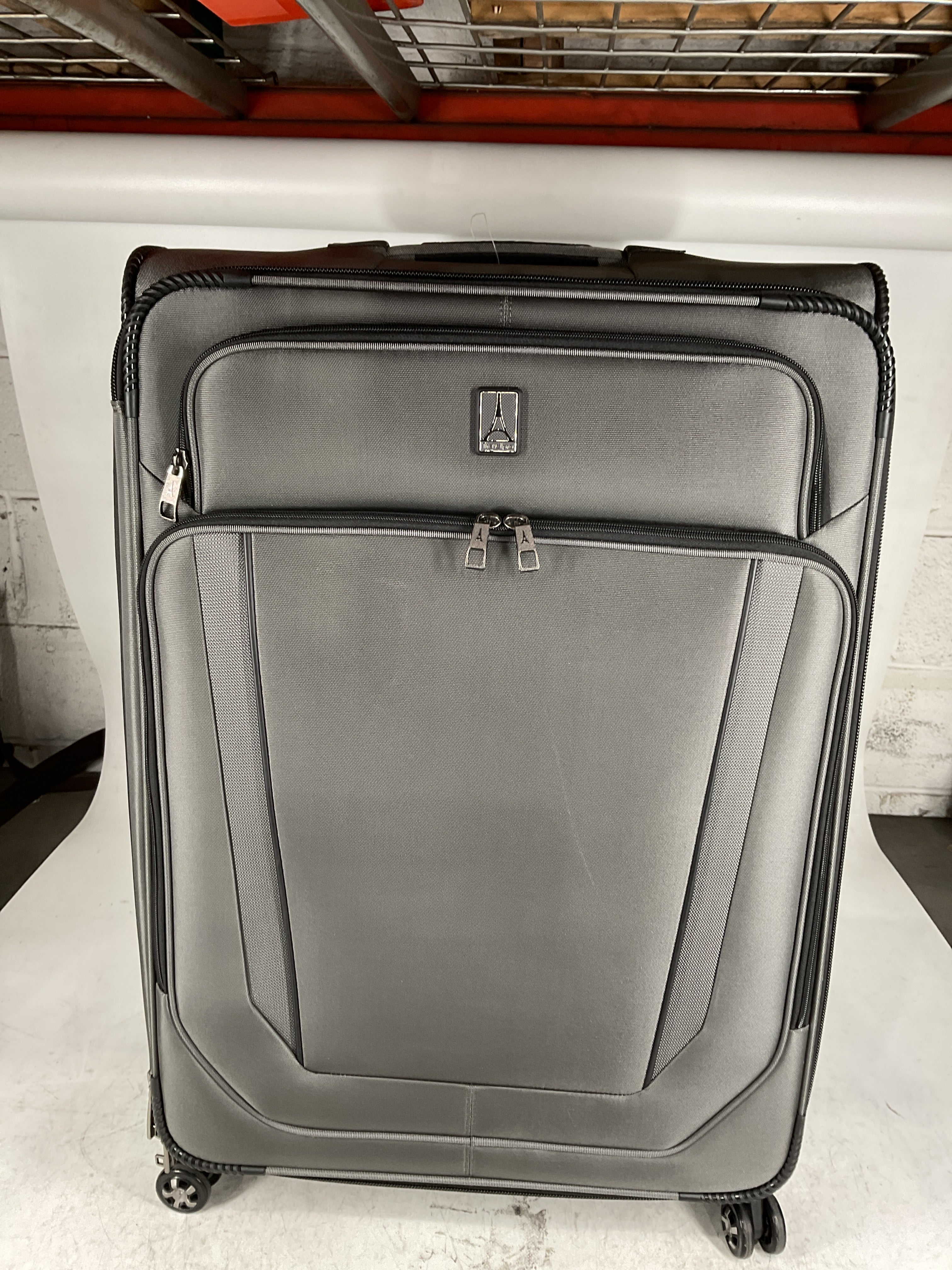 Travelpro Crew Versapack Softside Expandable Spinner Wheel Luggage U2