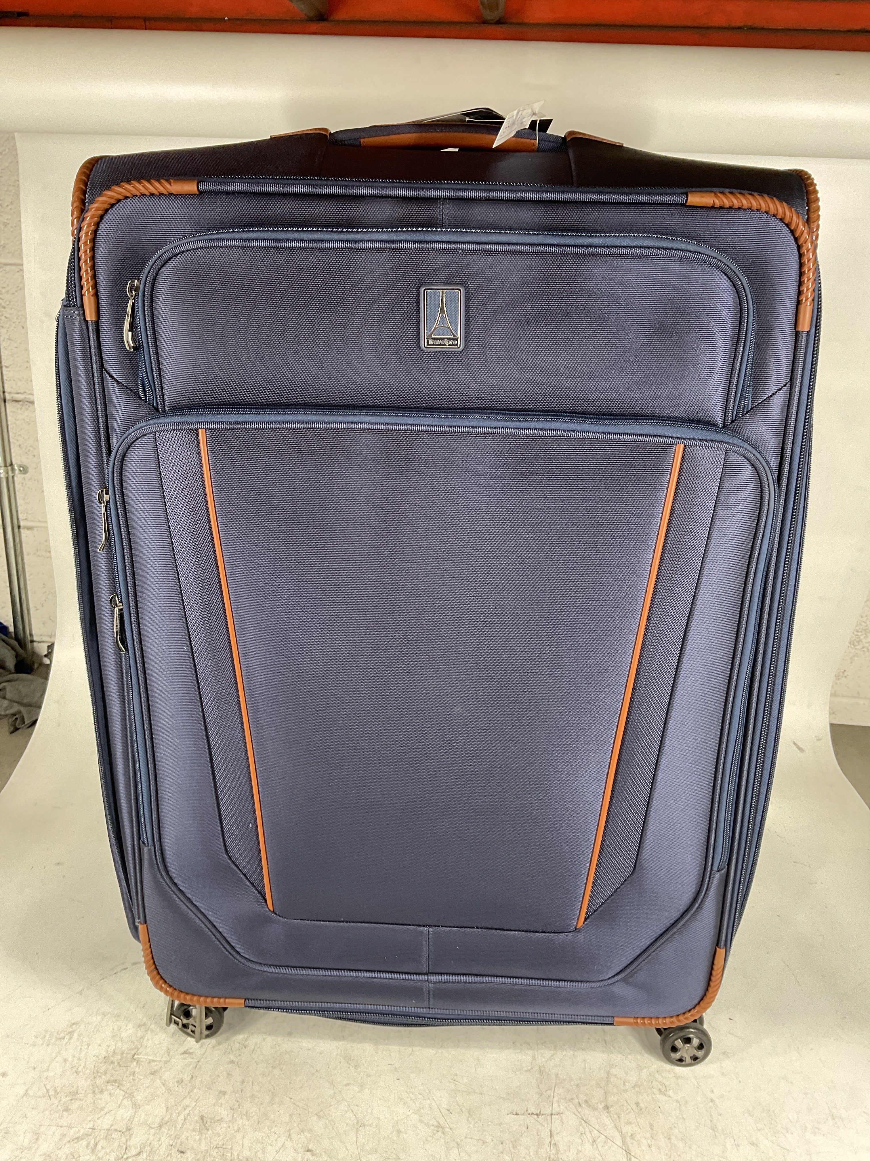 Travelpro Crew Versapack Softside Expandable Spinner Wheel Luggage U3