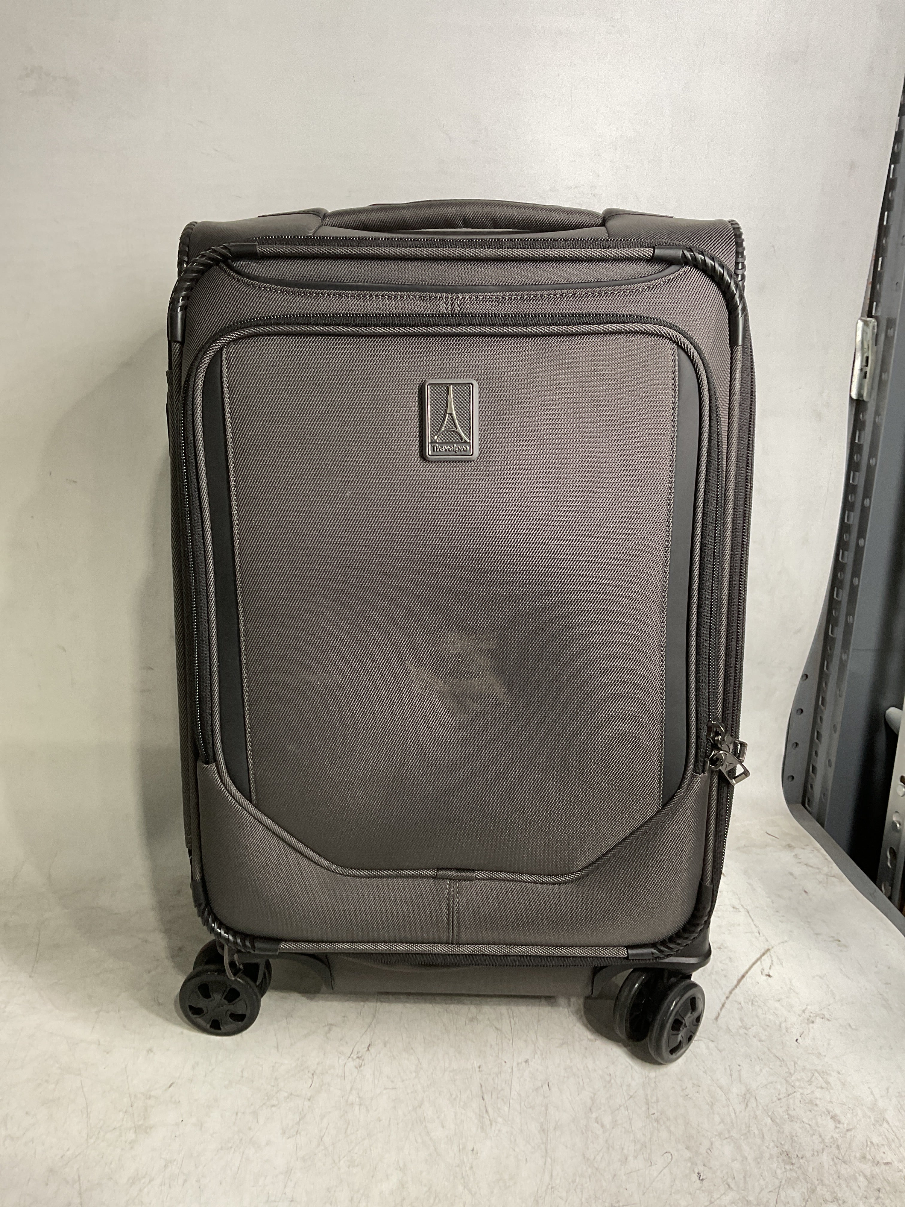 Travelpro Crew Classic Lightweight Softside Expandable Luggage, 2 Wheel Upright Rollaboard Suitcase, Men and Women ( Titanium Grey , Carry On 21-Inch ) Titanium Grey Carry On 21 Inch U4