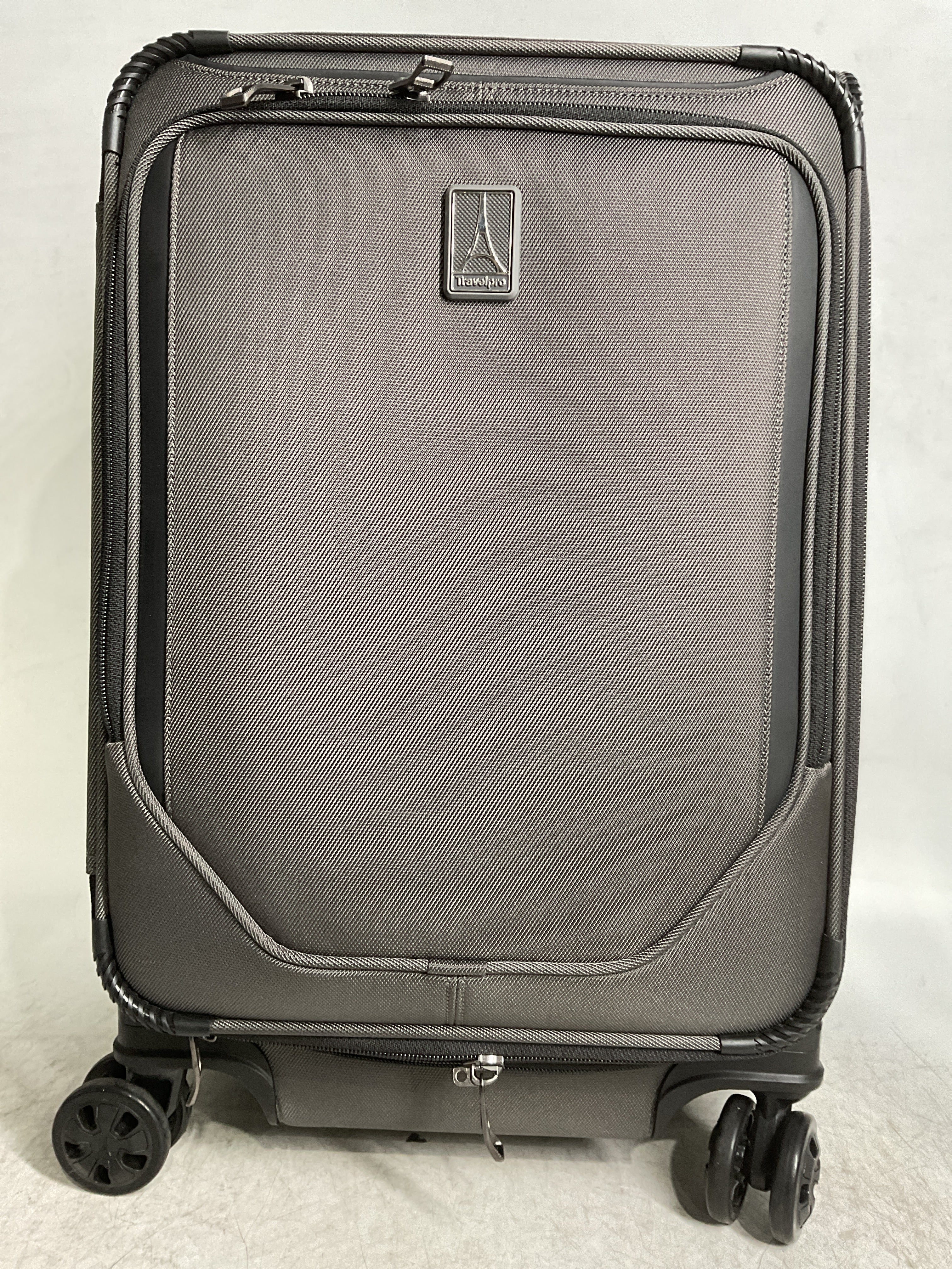 Travelpro Crew Classic Lightweight Softside Expandable Luggage, 2 Wheel Upright Rollaboard Suitcase, Men and Women ( Titanium Grey , Carry On 21-Inch ) Titanium Grey Carry On 21 Inch U6
