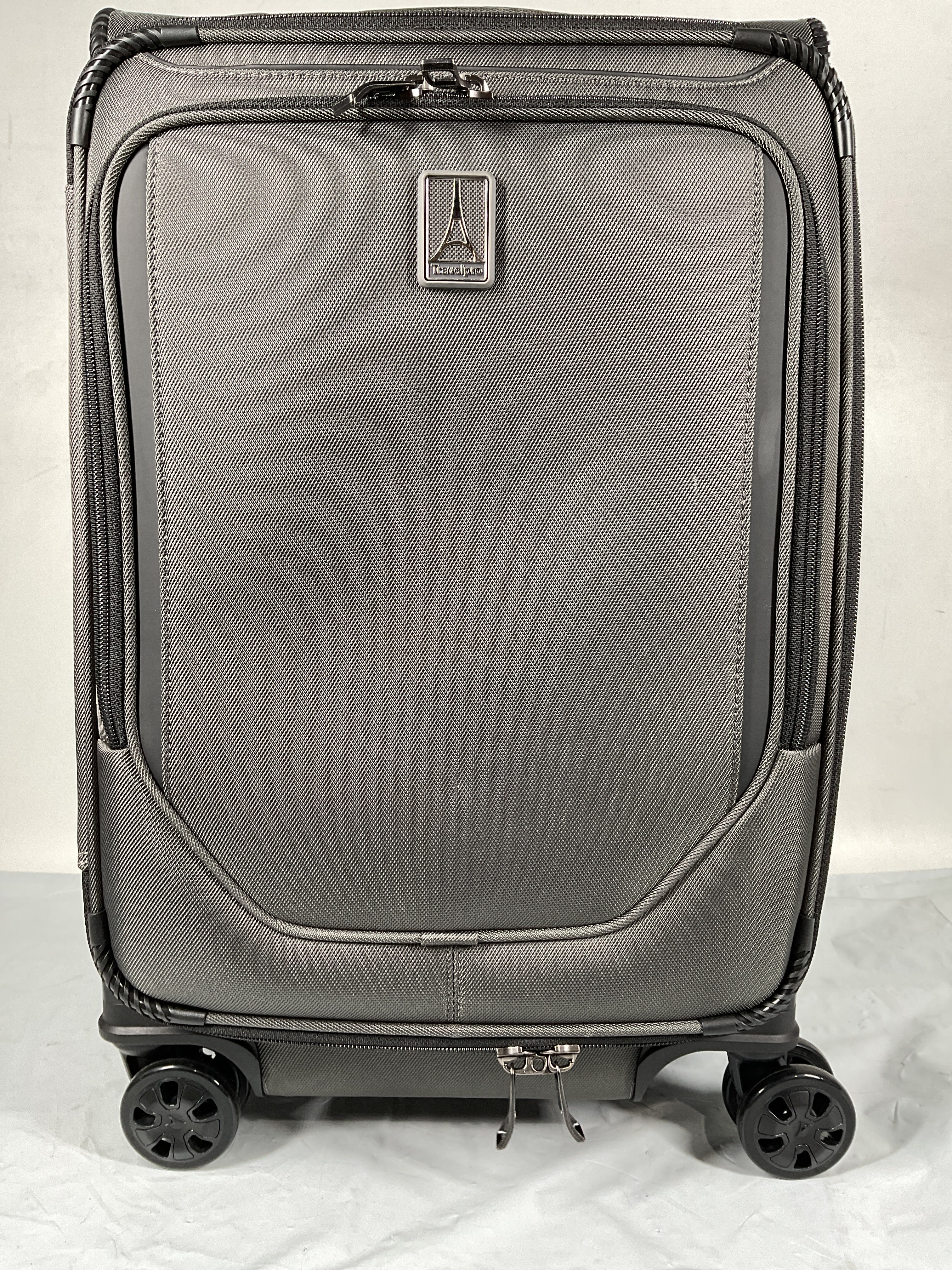 Travelpro Crew Classic Lightweight Softside Expandable Luggage, 2 Wheel Upright Rollaboard Suitcase, Men and Women ( Titanium Grey , Carry On 21-Inch ) Titanium Grey Carry On 21 Inch U7