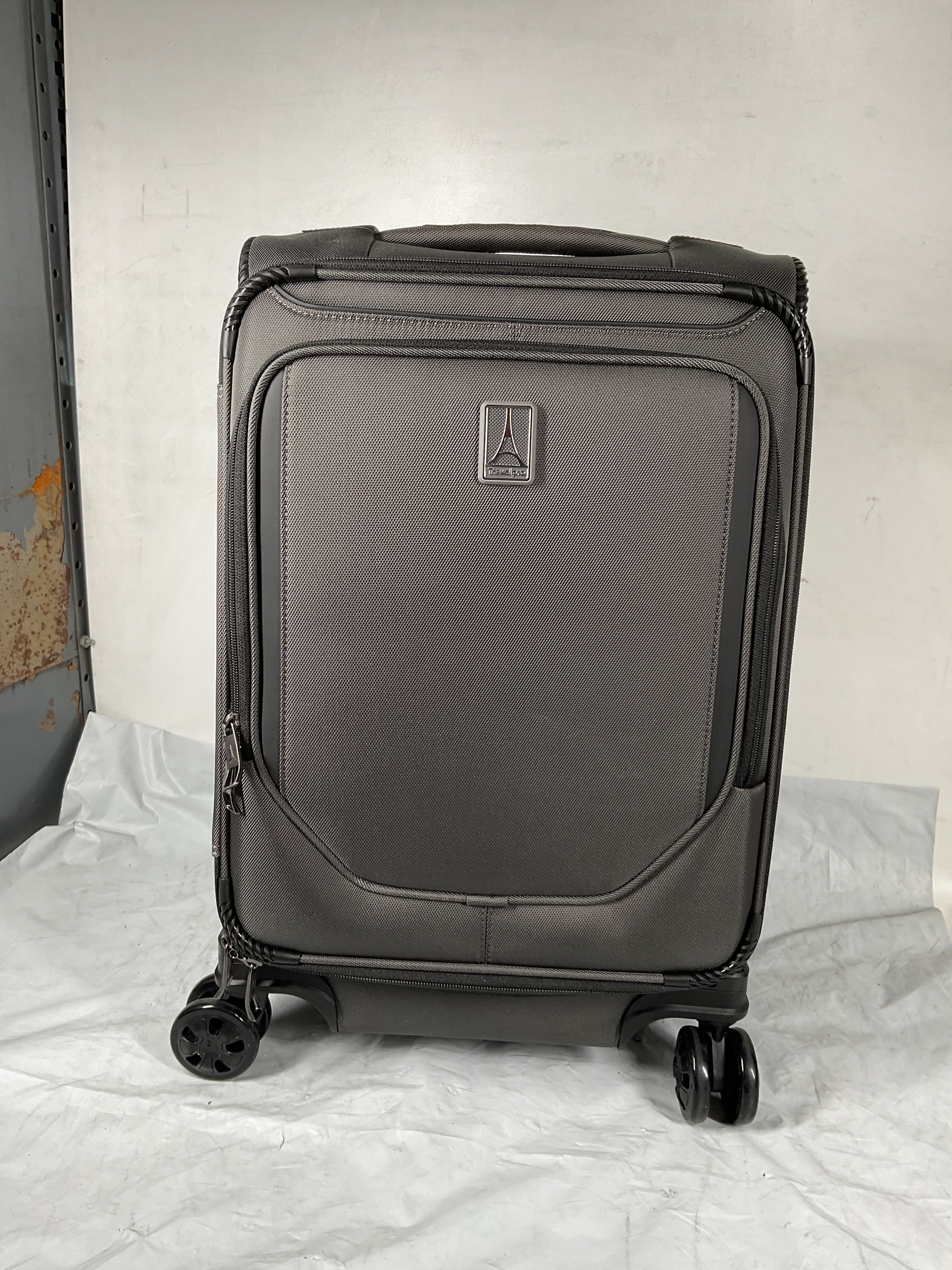Travelpro Crew Classic Lightweight Softside Expandable Luggage, 2 Wheel Upright Rollaboard Suitcase, Men and Women ( Titanium Grey , Compact Carry On 20-Inch ) Titanium Grey Compact Carry On 20 Inch U4