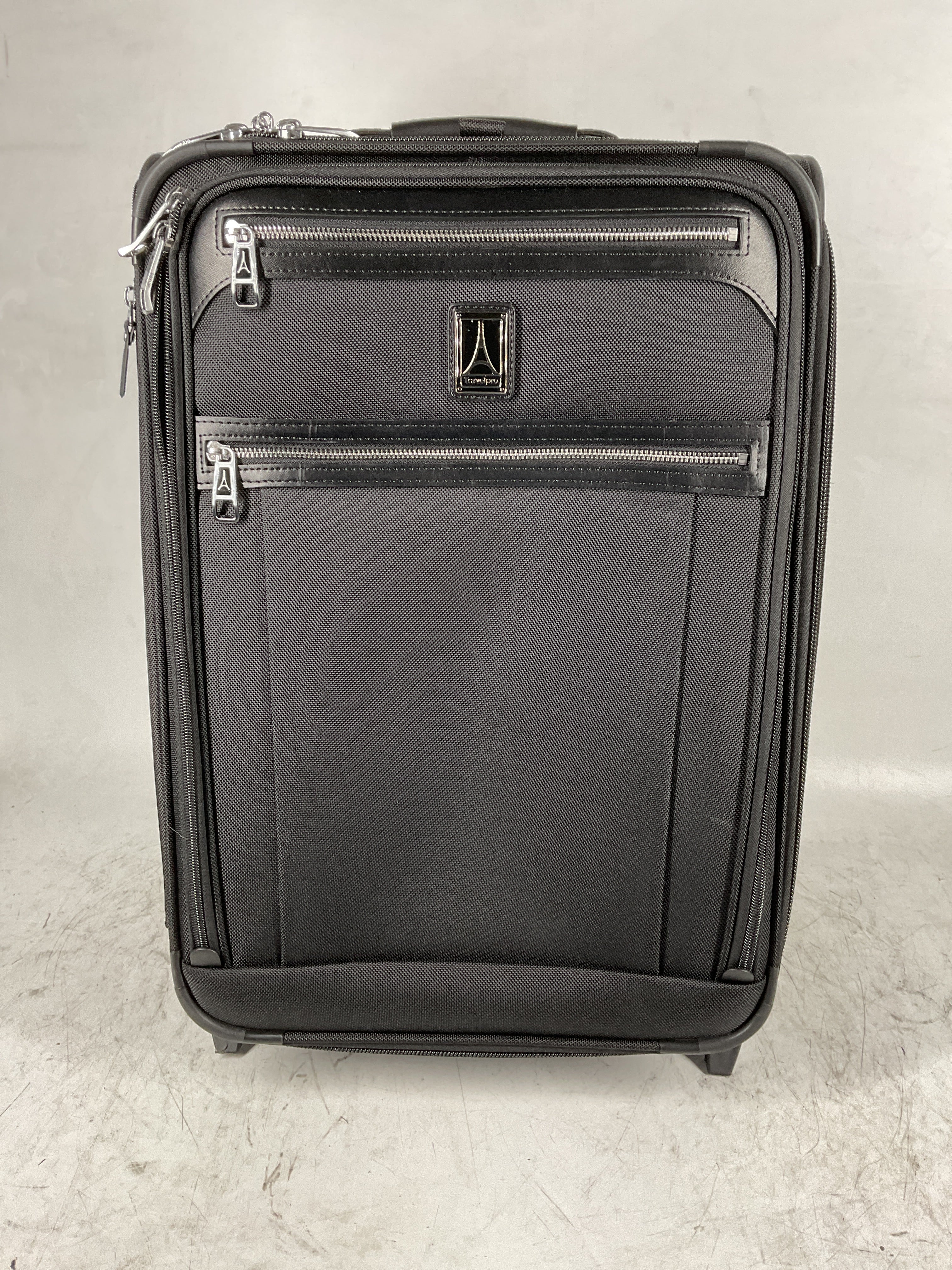 Travelpro Platinum Elite Softside Expandable Luggage, 2 Wheel Upright Suitcase, USB Port, Men and Women ( Shadow Black , Carry-On 22-Inch ) Shadow Black Carry On 22 Inch U7