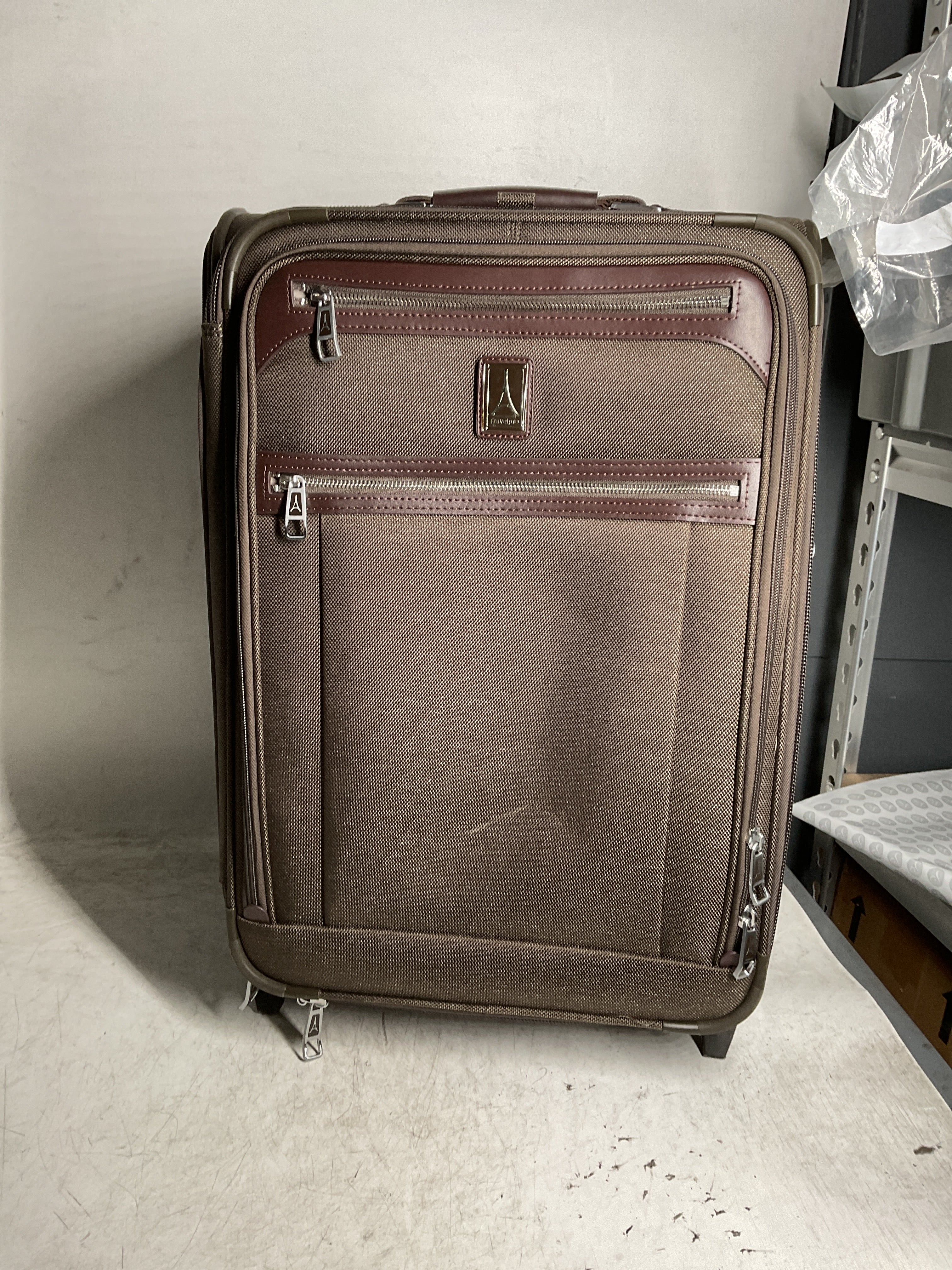 Travelpro Platinum Elite Softside Expandable Luggage, 2 Wheel Upright Suitcase, USB Port, Men and Women ( Rich Espresso , Carry-On 22-Inch ) Rich Espresso Carry On 22 Inch U1