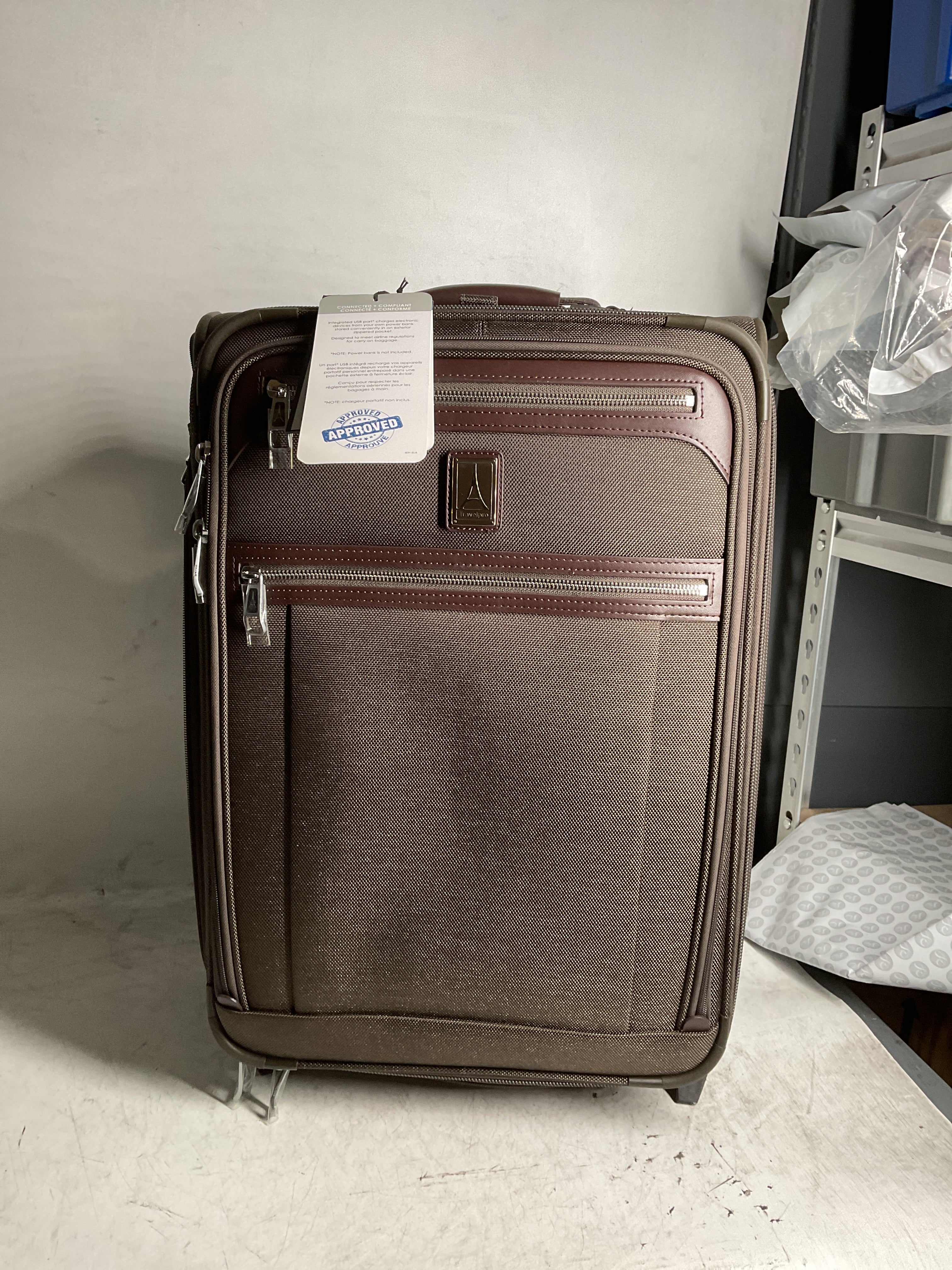 Travelpro Platinum Elite Softside Expandable Luggage, 2 Wheel Upright Suitcase, USB Port, Men and Women ( Rich Espresso , Carry-On 22-Inch ) Rich Espresso Carry On 22 Inch U2