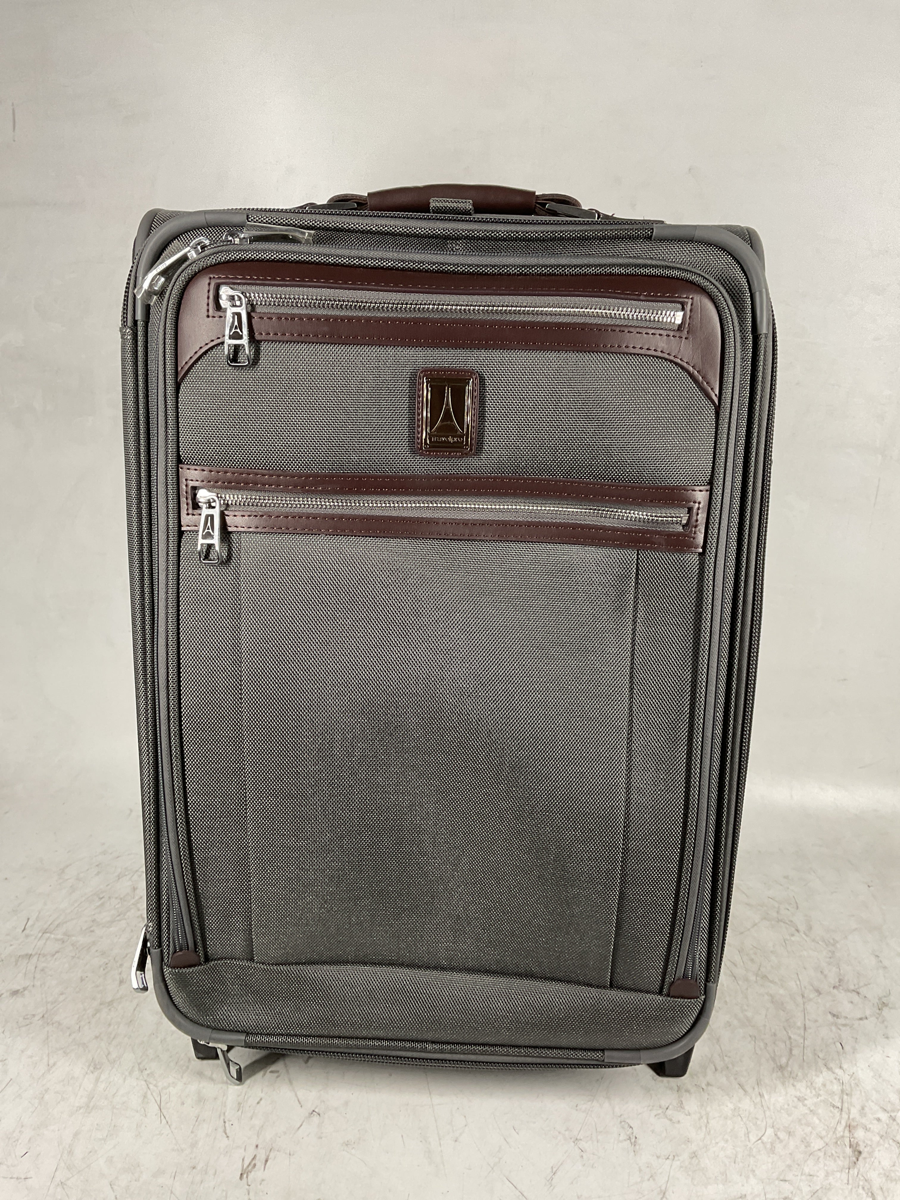 Travelpro Platinum Elite Softside Expandable Luggage, 2 Wheel Upright Suitcase, USB Port, Men and Women ( Vintage Grey , Carry-On 22-Inch ) Vintage Grey Carry On 22 Inch U10