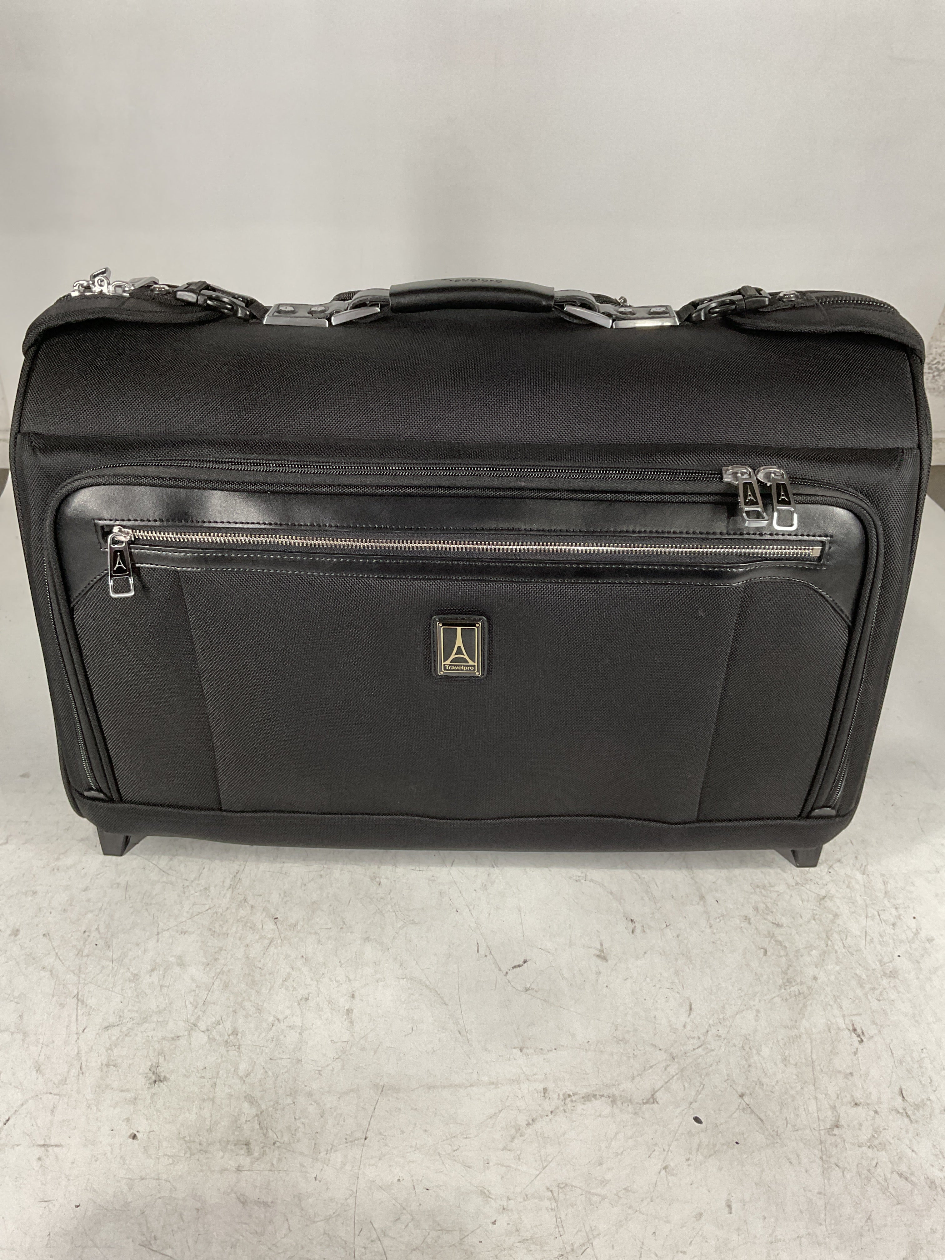 Travelpro Platinum Elite Carry-On Rolling Garment Bag, Men and Women U6