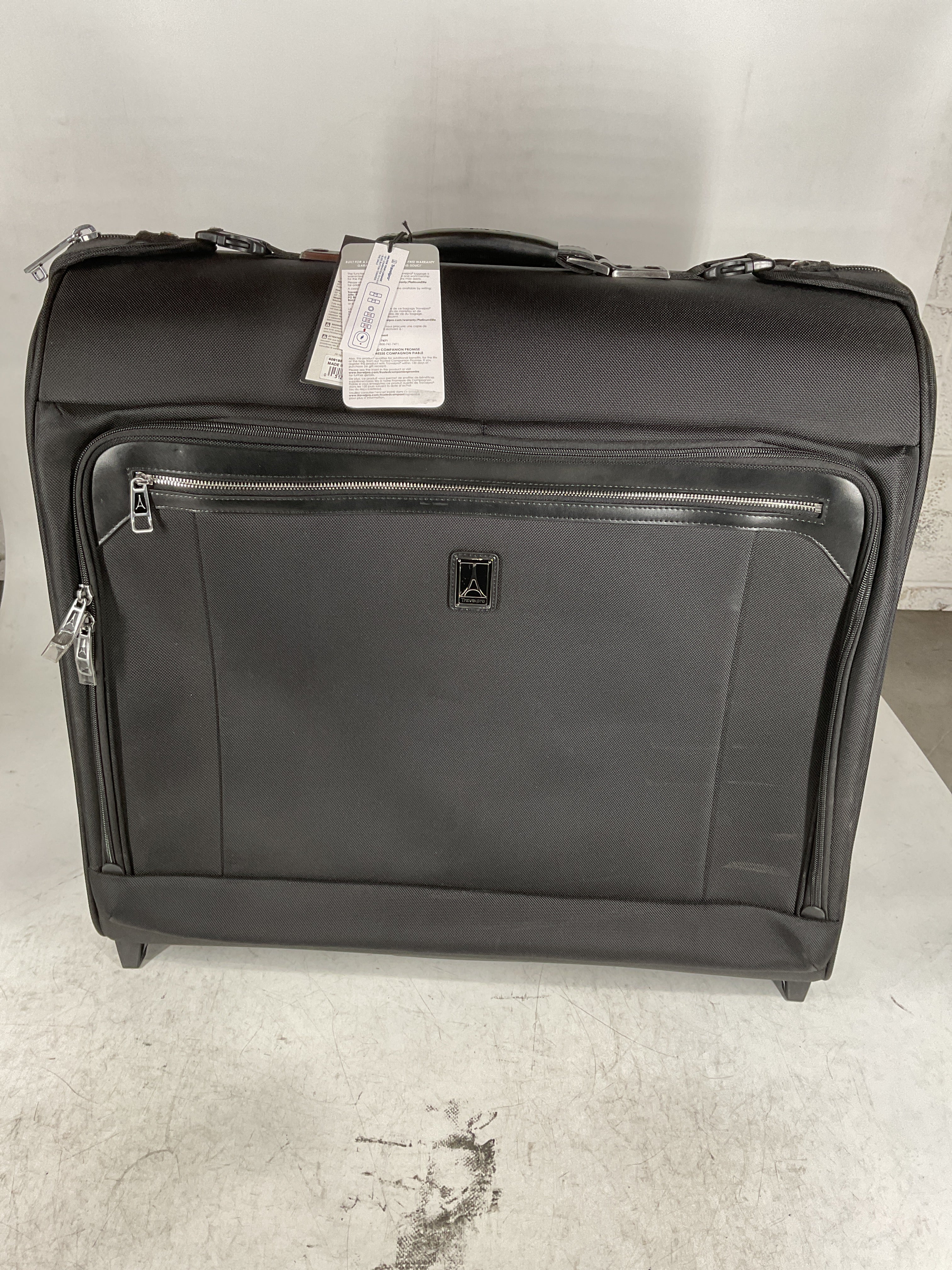 Travelpro Platinum Elite 50" Rolling Garment Bag U1