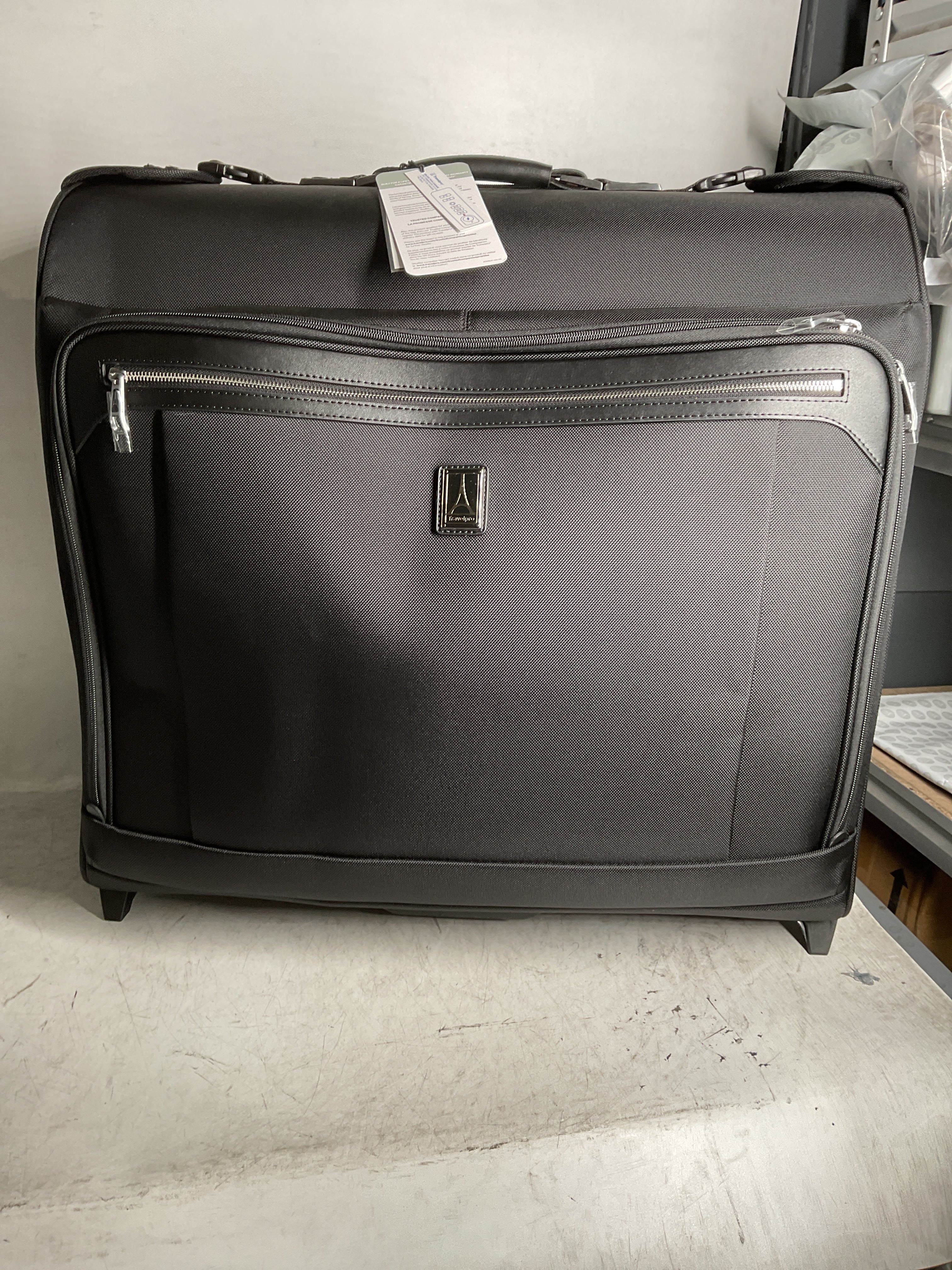 Travelpro Platinum Elite 50" Rolling Garment Bag ( Shadow Black , One Size ) Shadow Black One Size U7