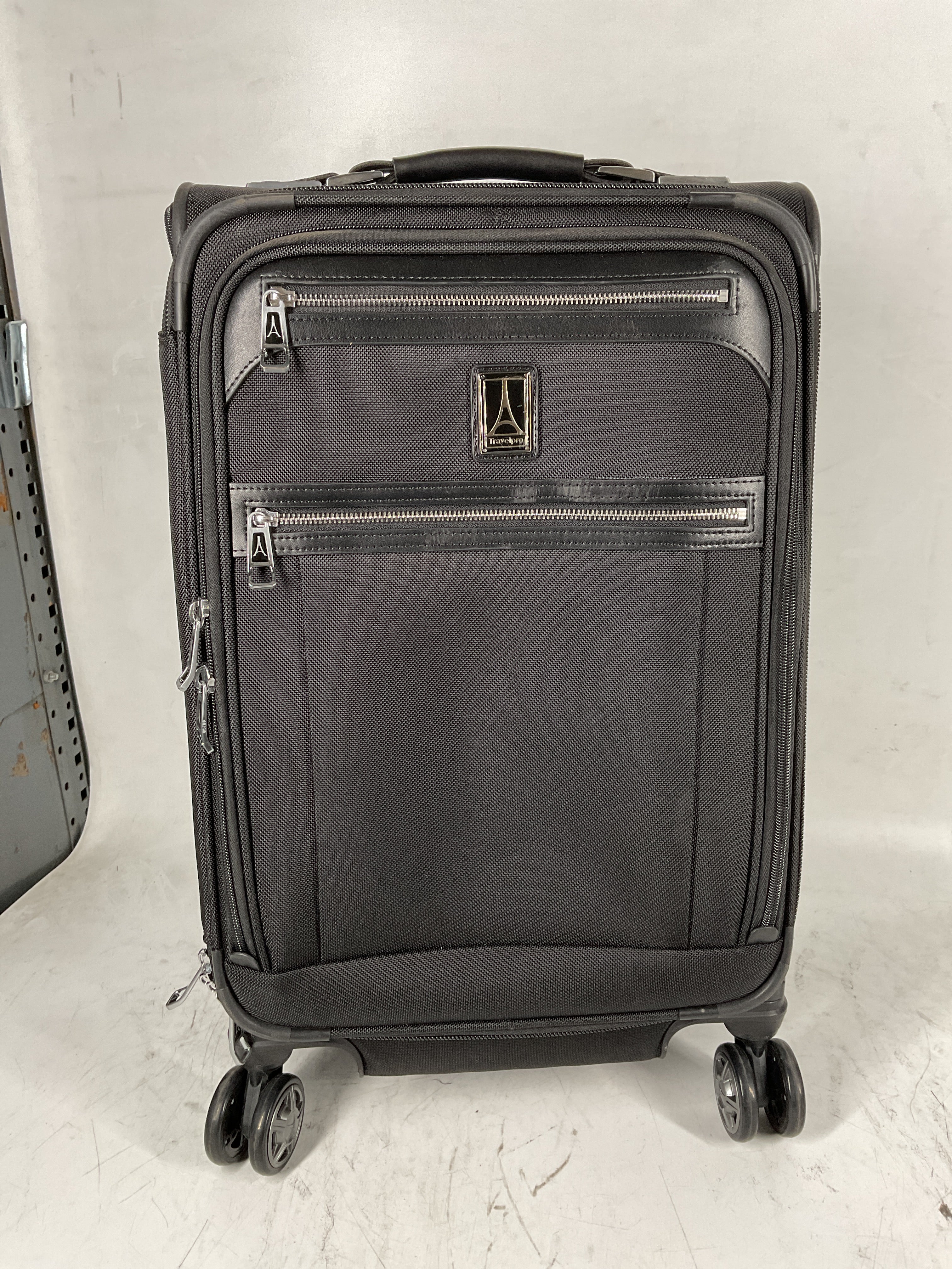 Travelpro Platinum Elite Softside Expandable Luggage, 8 Wheel Spinner Suitcase, USB Port, Suiter, Men and Women Shadow Black Carry On 21 Inch U20