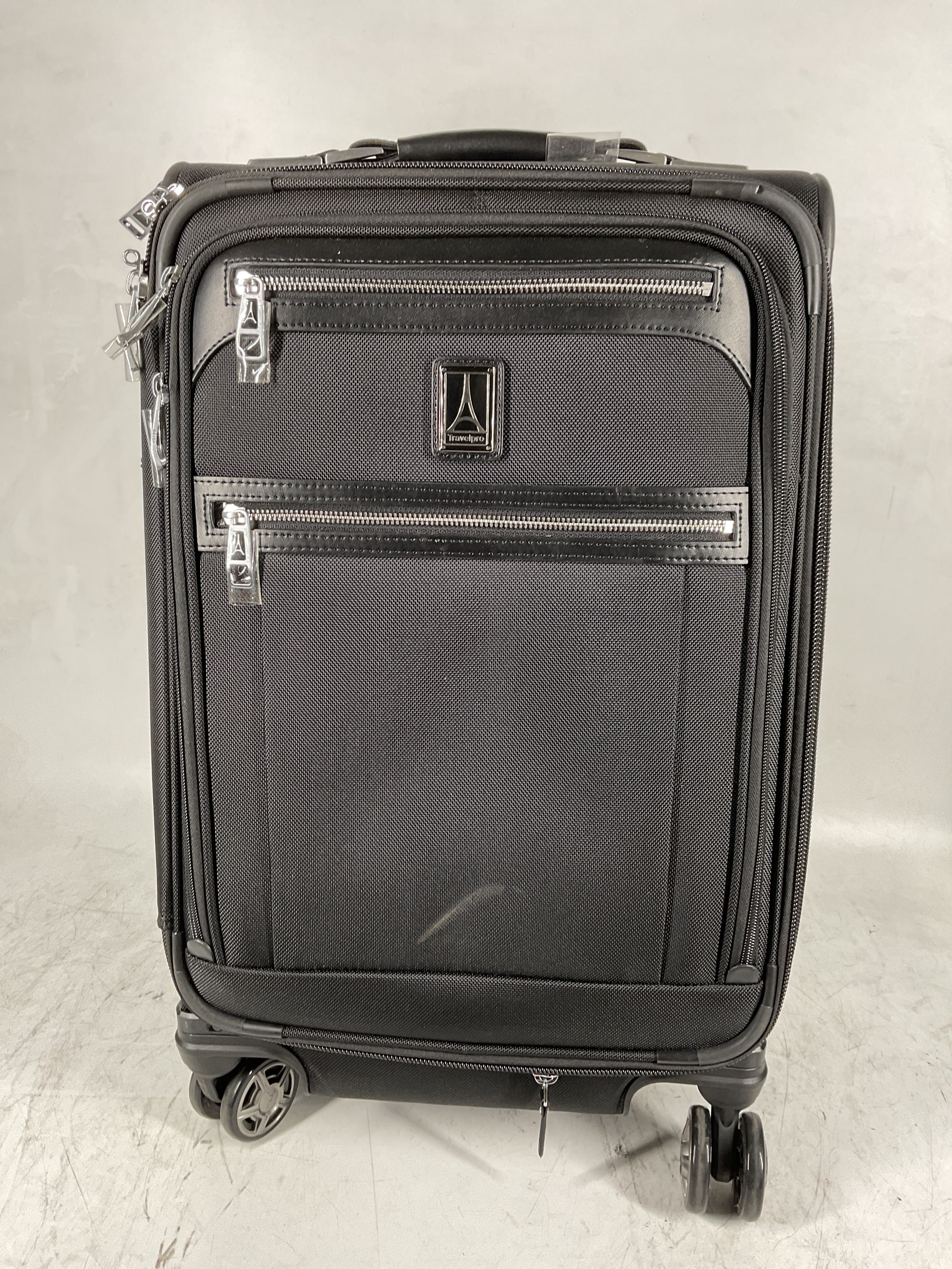 Travelpro Platinum Elite Softside Expandable Luggage, 8 Wheel Spinner Suitcase, USB Port, Suiter, Men and Women Shadow Black Carry On 21 Inch U21