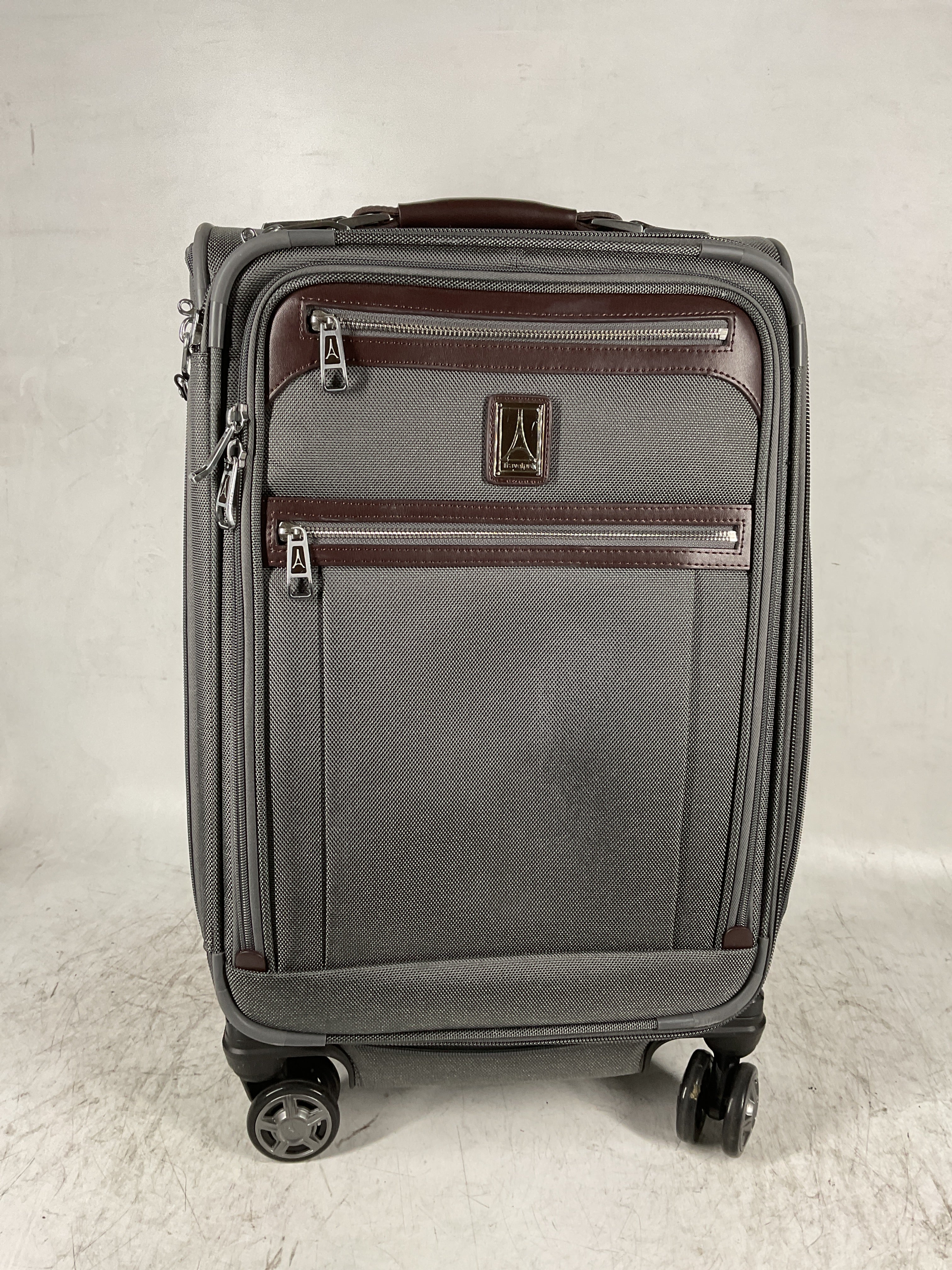 Travelpro Platinum Elite Softside Expandable Checked Luggage, 8 Wheel Spinner Large Suitcase, TSA Lock, Men and Women ( Vintage Grey , Carry-On 21-Inch ) Vintage Grey Carry On 21 Inch U7