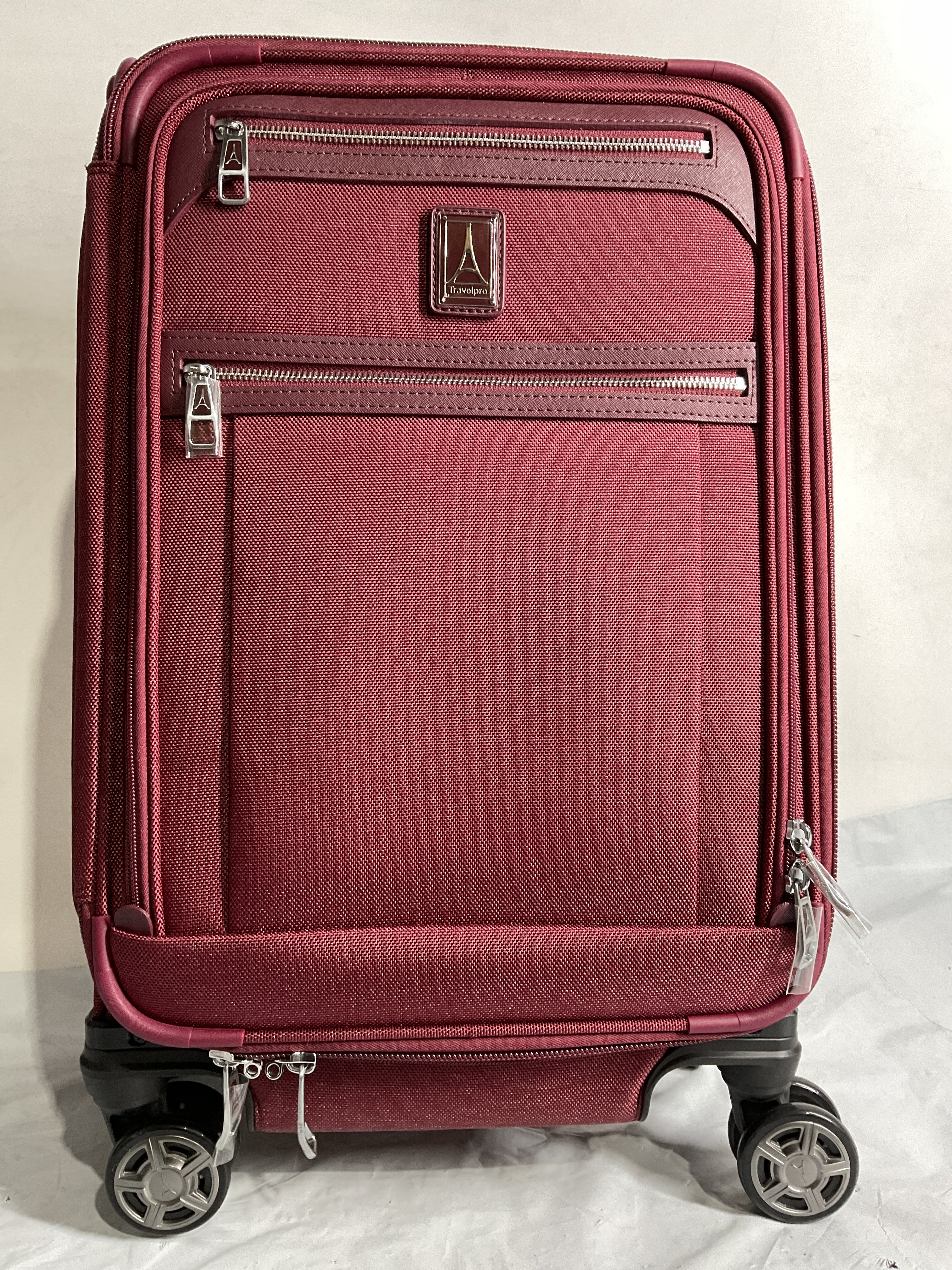 Travelpro Platinum Elite Softside Expandable Checked Luggage, 8 Wheel Spinner Large Suitcase, TSA Lock, Men and Women ( Bordeaux Red , Carry-On 21-Inch ) Bordeaux Red Carry On 21 Inch U8