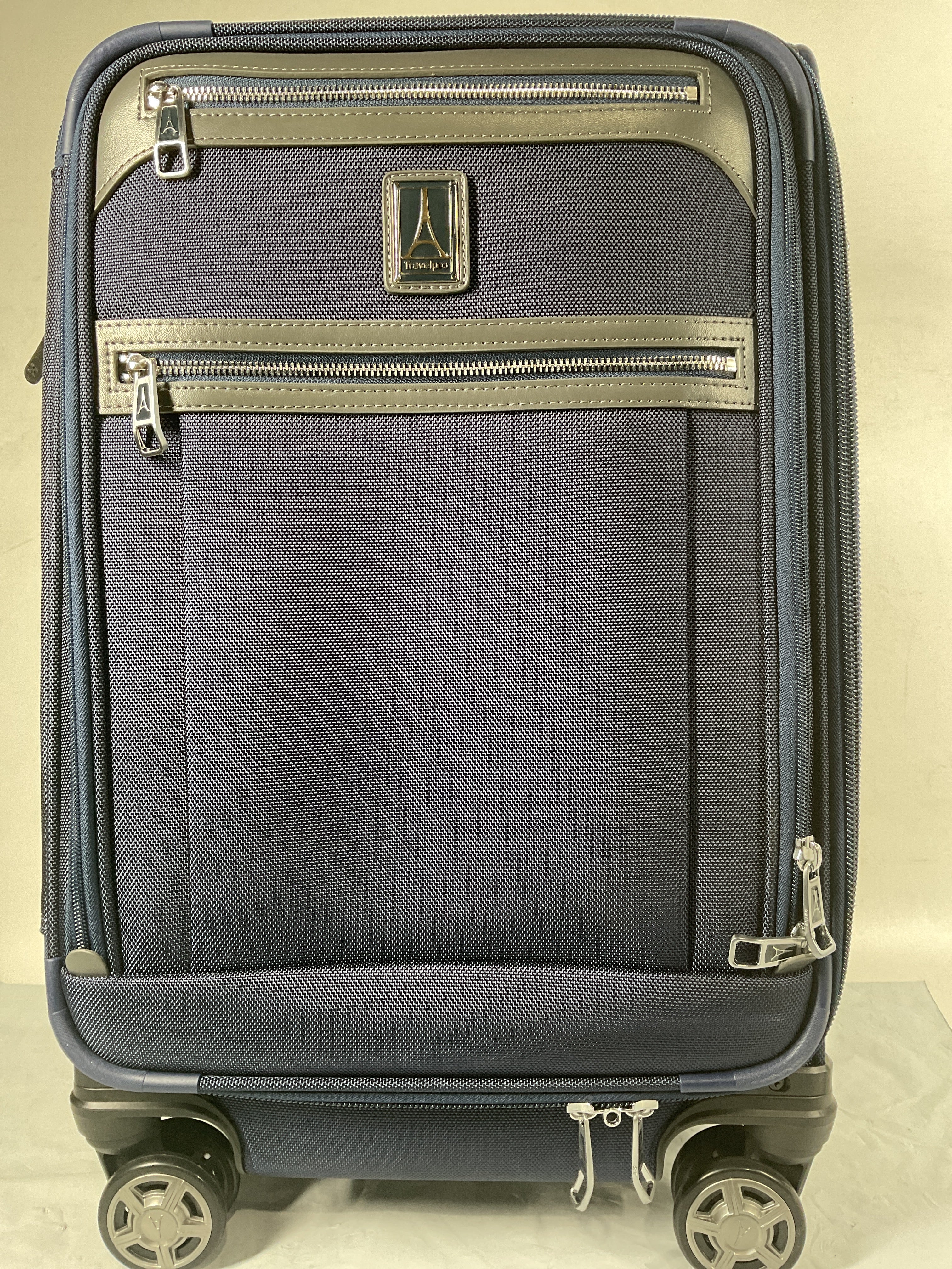 Travelpro Platinum Elite Softside Expandable Checked Luggage, 8 Wheel Spinner Large Suitcase, TSA Lock, Men and Women ( Dark Blue , Carry-On 21-Inch ) Dark Blue Carry On 21 Inch U10