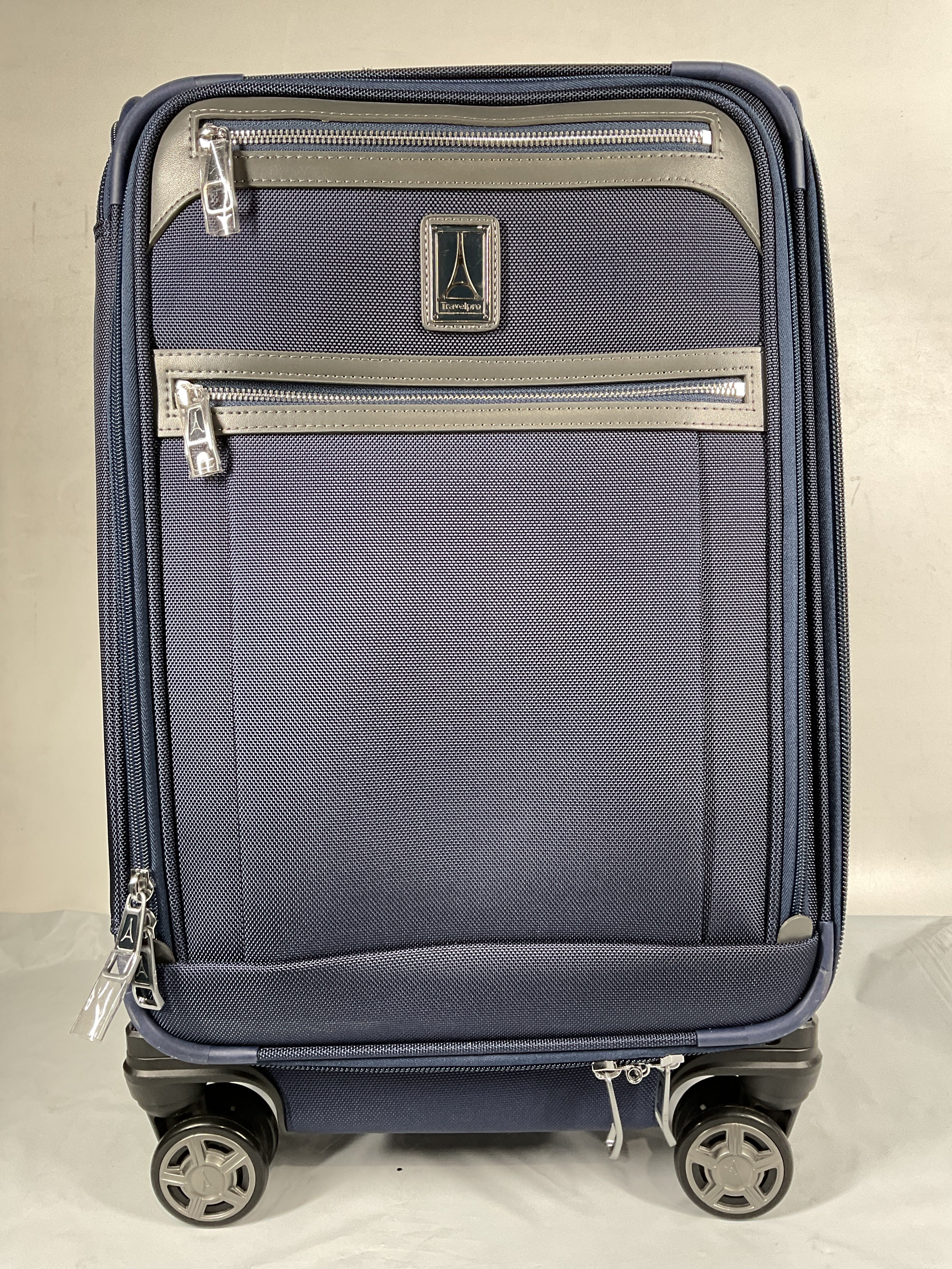 Travelpro Platinum Elite Softside Expandable Checked Luggage, 8 Wheel Spinner Large Suitcase, TSA Lock, Men and Women ( Dark Blue , Carry-On 21-Inch ) Dark Blue Carry On 21 Inch U9