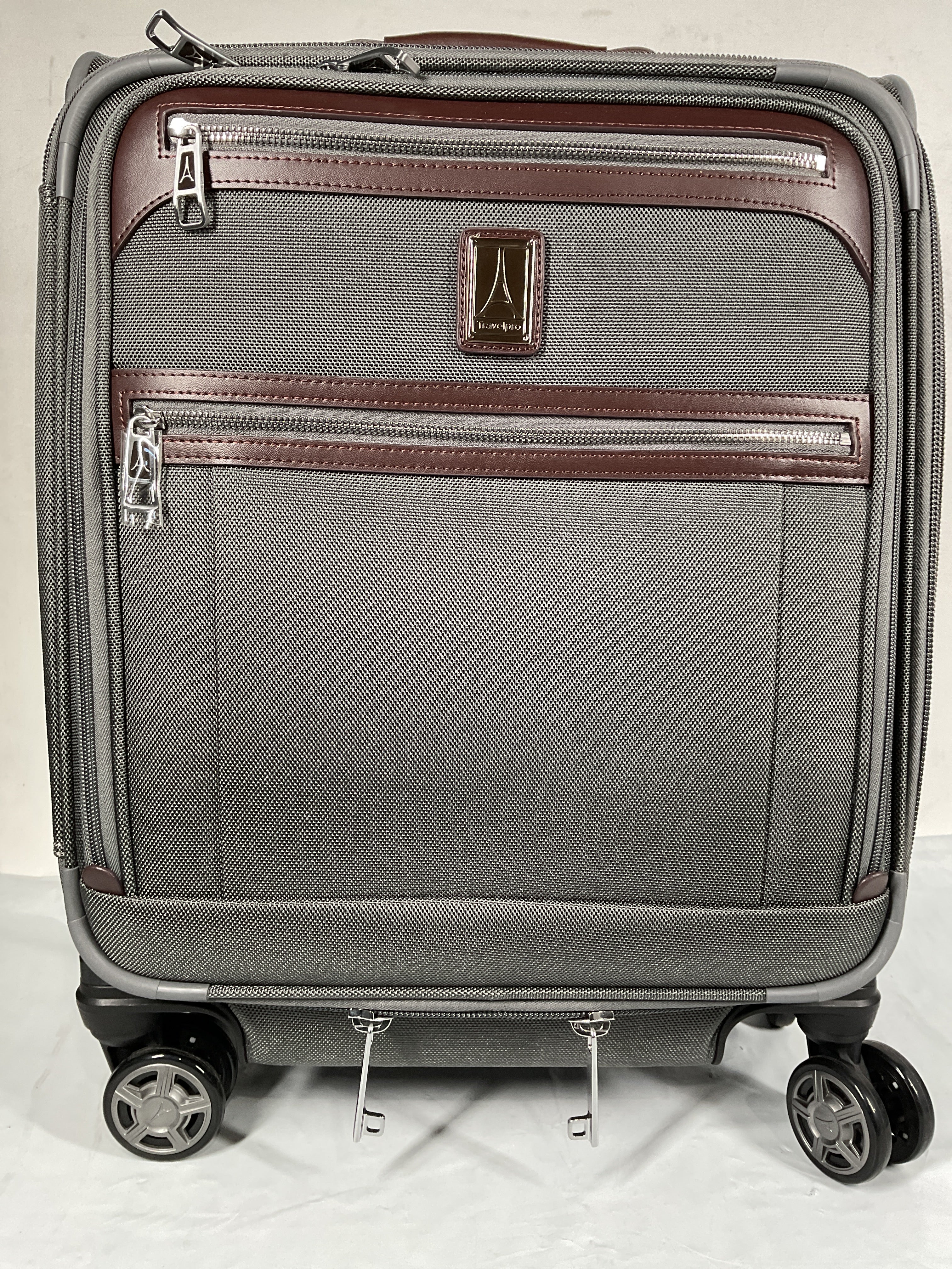 Travelpro Platinum Elite Softside Expandable Checked Luggage, 8 Wheel Spinner Large Suitcase, TSA Lock, Men and Women ( Vintage Grey , International Carry-on 19-Inch ) Vintage Grey International Carry On 19 Inch U5