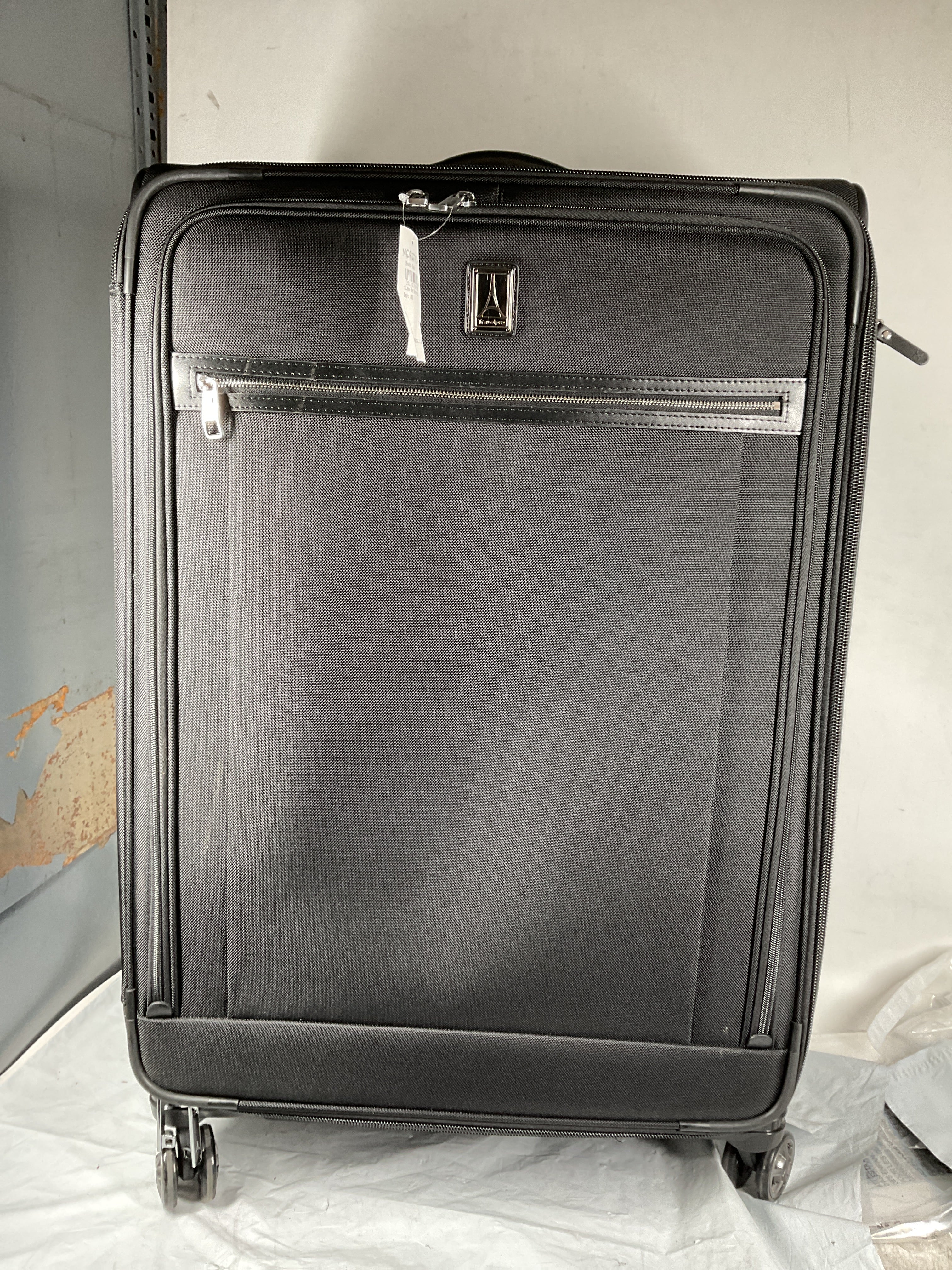 Travelpro Platinum Elite Softside Expandable Checked Luggage, 8 Wheel Spinner Large Suitcase, TSA Lock, Men and Women, Checked Large 29-Inch ( Shadow Black , Checked-Large 29-Inch ) Shadow Black Checked Large 29 Inch U16