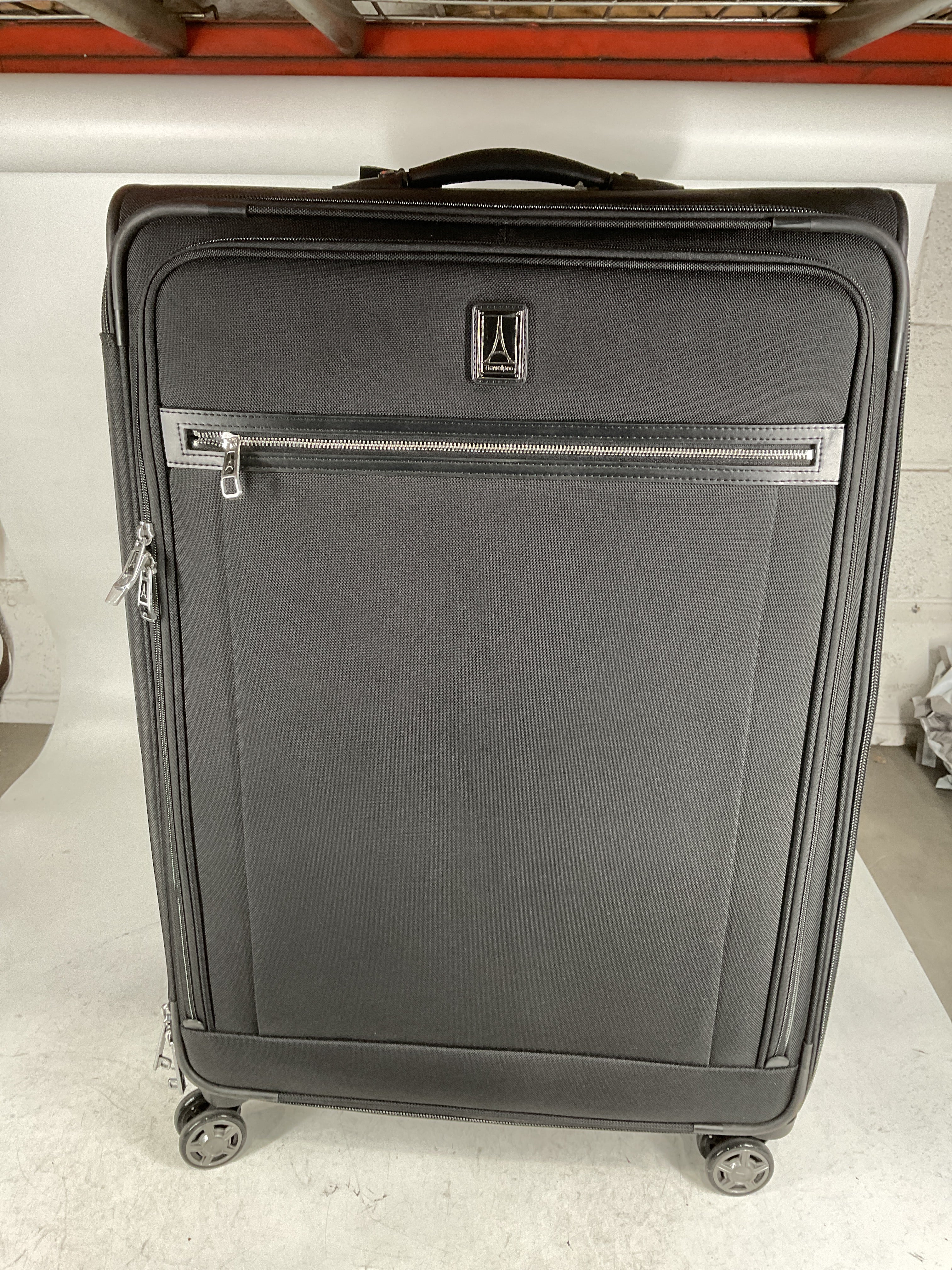 Travelpro Platinum Elite Softside Expandable Luggage, 8 Wheel Spinner Suitcase, USB Port, Suiter, Men and Women U4