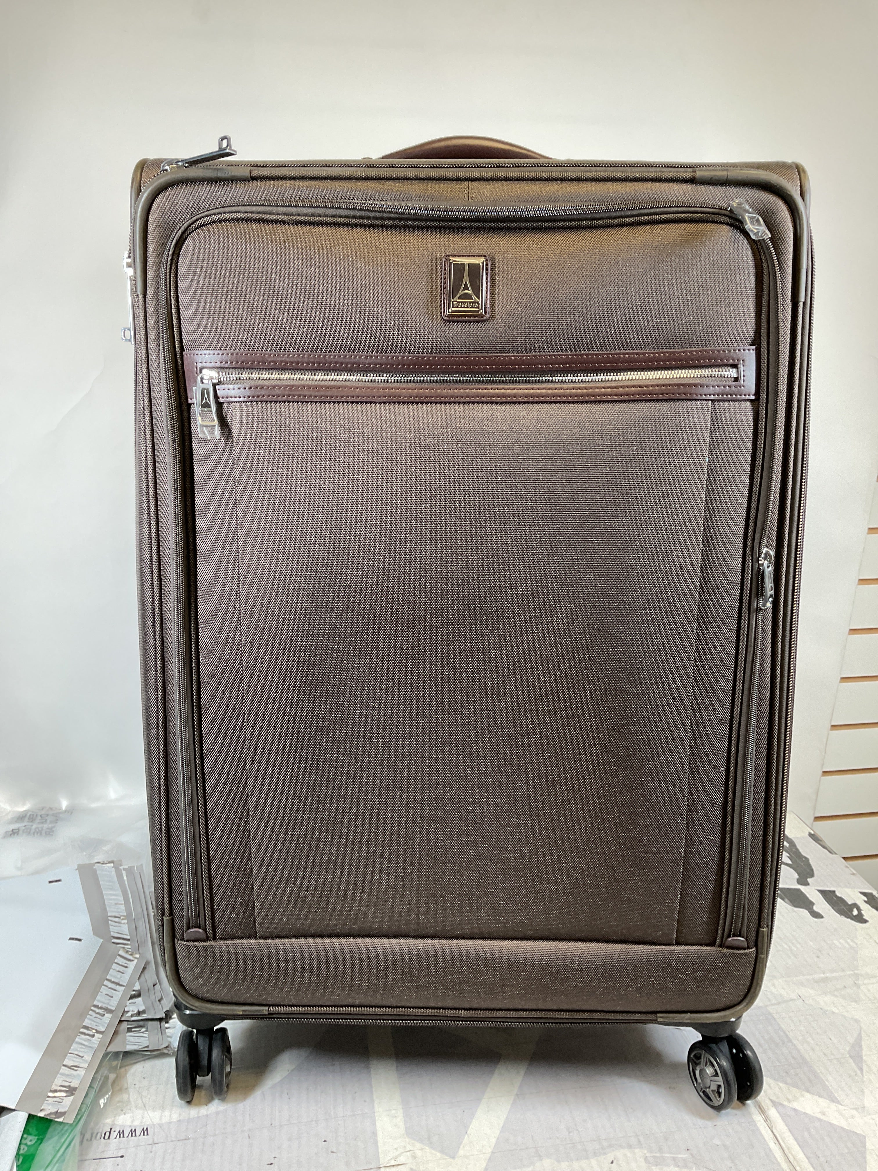 Travelpro Platinum Elite Softside Expandable Checked Luggage, 8 Wheel Spinner Large Suitcase, TSA Lock, Men and Women, Checked Large 29-Inch ( Rich Espresso Brown , Checked-Large 29-Inch ) Rich Espresso Brown Checked Large 29 Inch U2