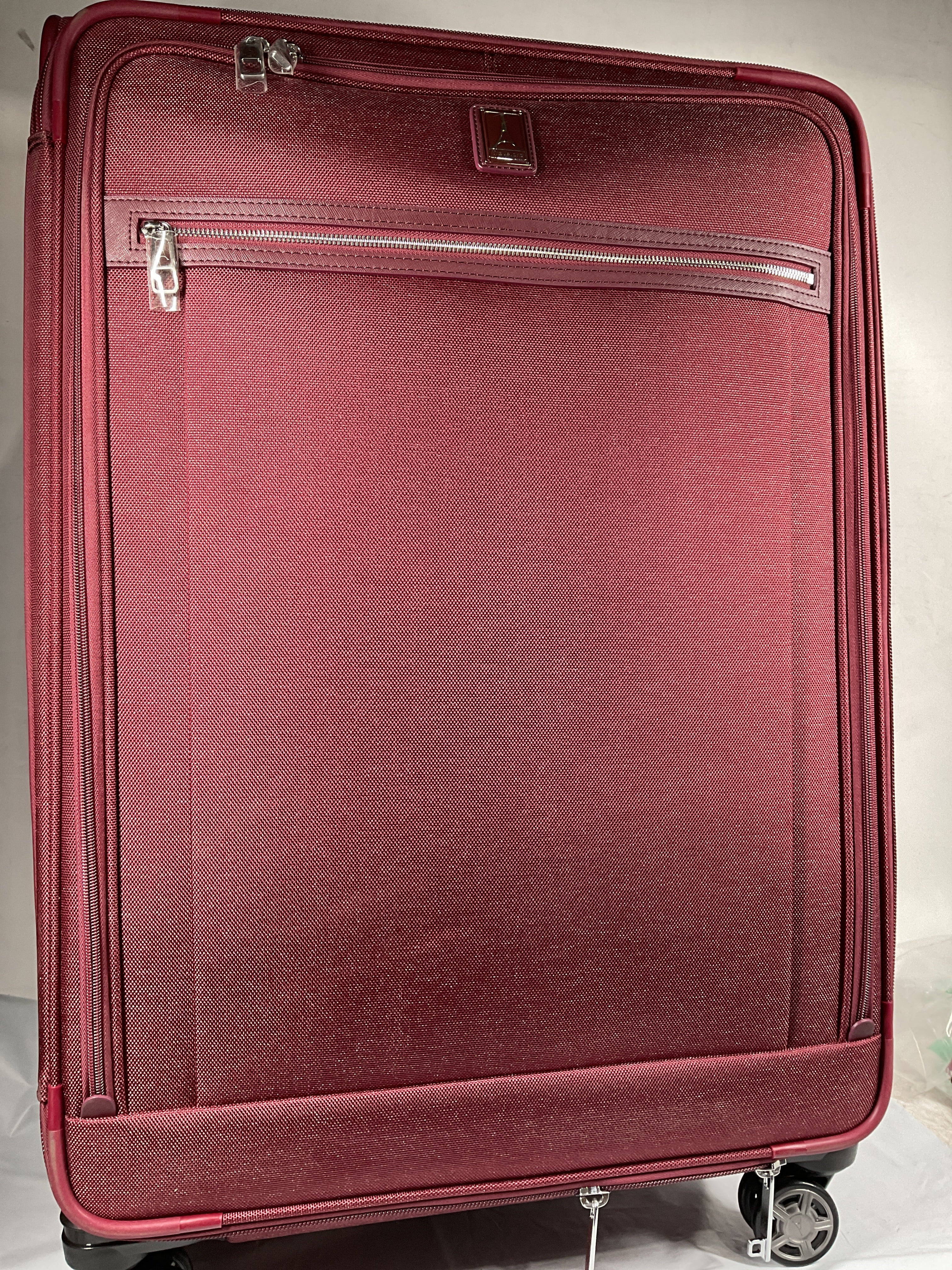 Travelpro Platinum Elite Softside Expandable Checked Luggage, 8 Wheel Spinner Large Suitcase, TSA Lock, Men and Women ( Bordeaux Red , Checked-Large 29-Inch ) Bordeaux Red Checked Large 29 Inch U6