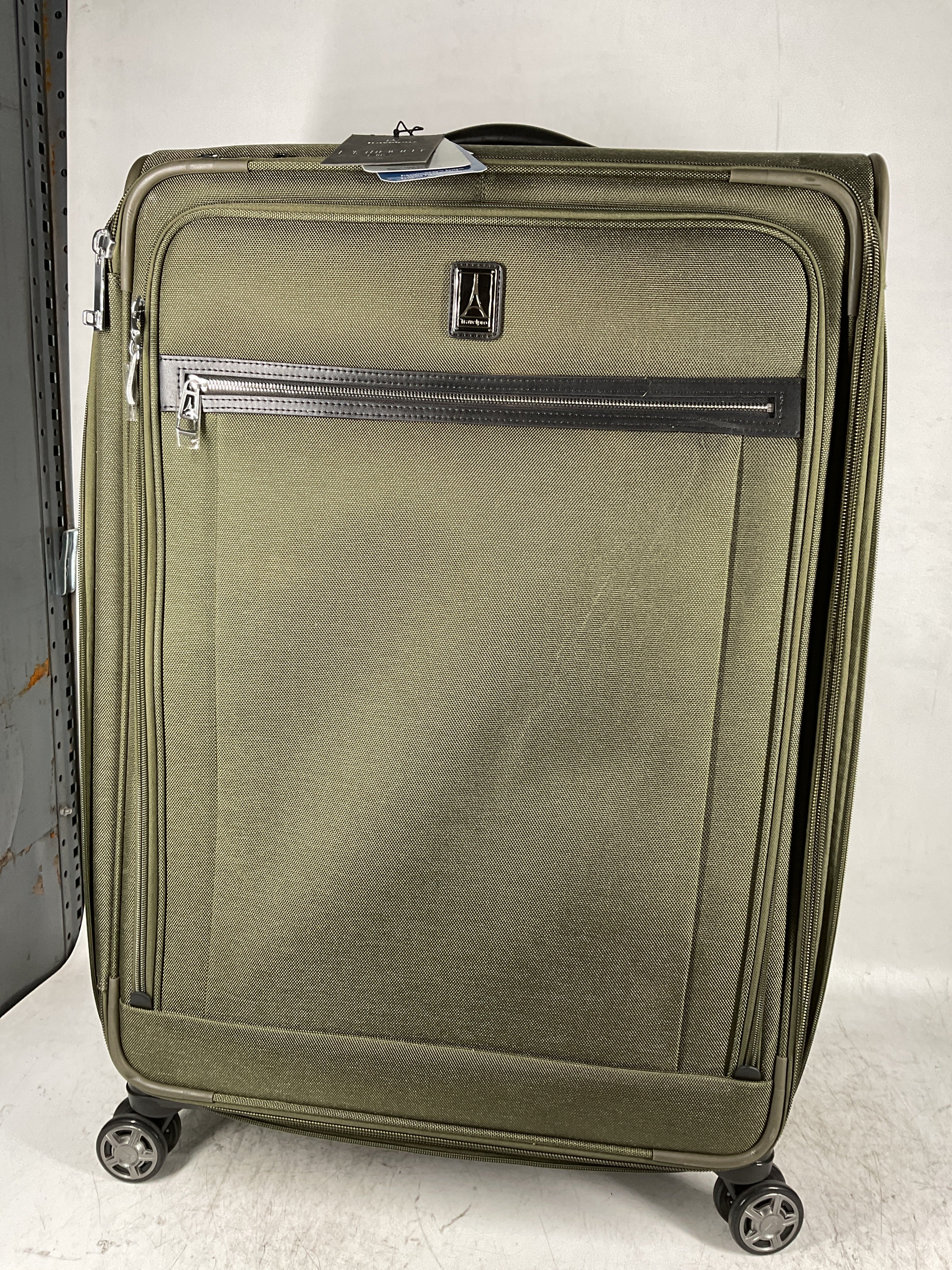 Travelpro Platinum Elite Softside Expandable Checked Luggage, 8 Wheel Spinner Large Suitcase, TSA Lock, Men and Women ( Pilot Green , Checked-Large 29-Inch ) Pilot Green Checked Large 29 Inch U2