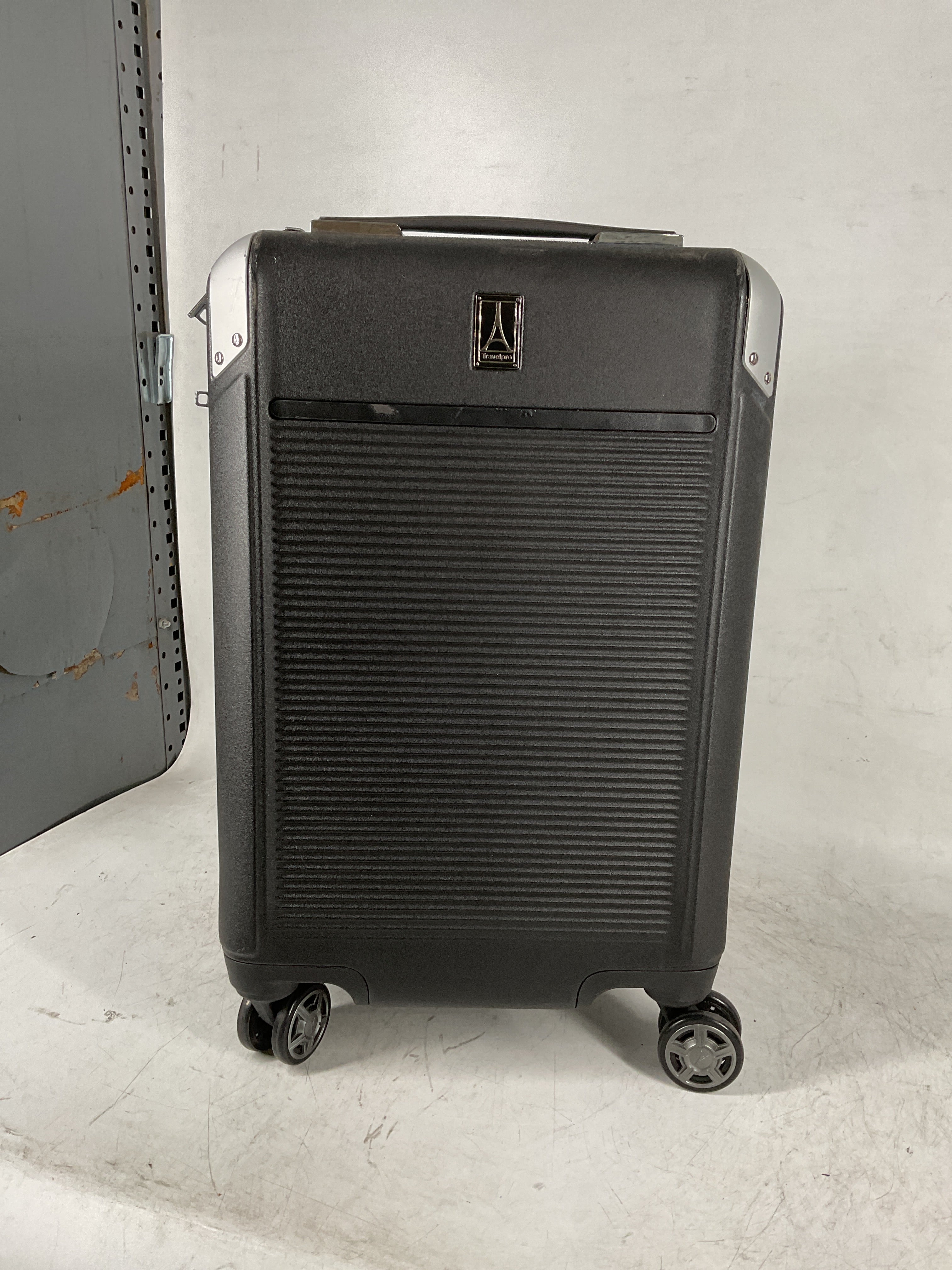 Travelpro Platinum Elite Hardside Expandable Spinner Wheel Luggage TSA Lock Hard Shell Polycarbonate Suitcase ( Shadow Black , Carry-on 21-Inch ) Shadow Black Carry On 21 Inch U2