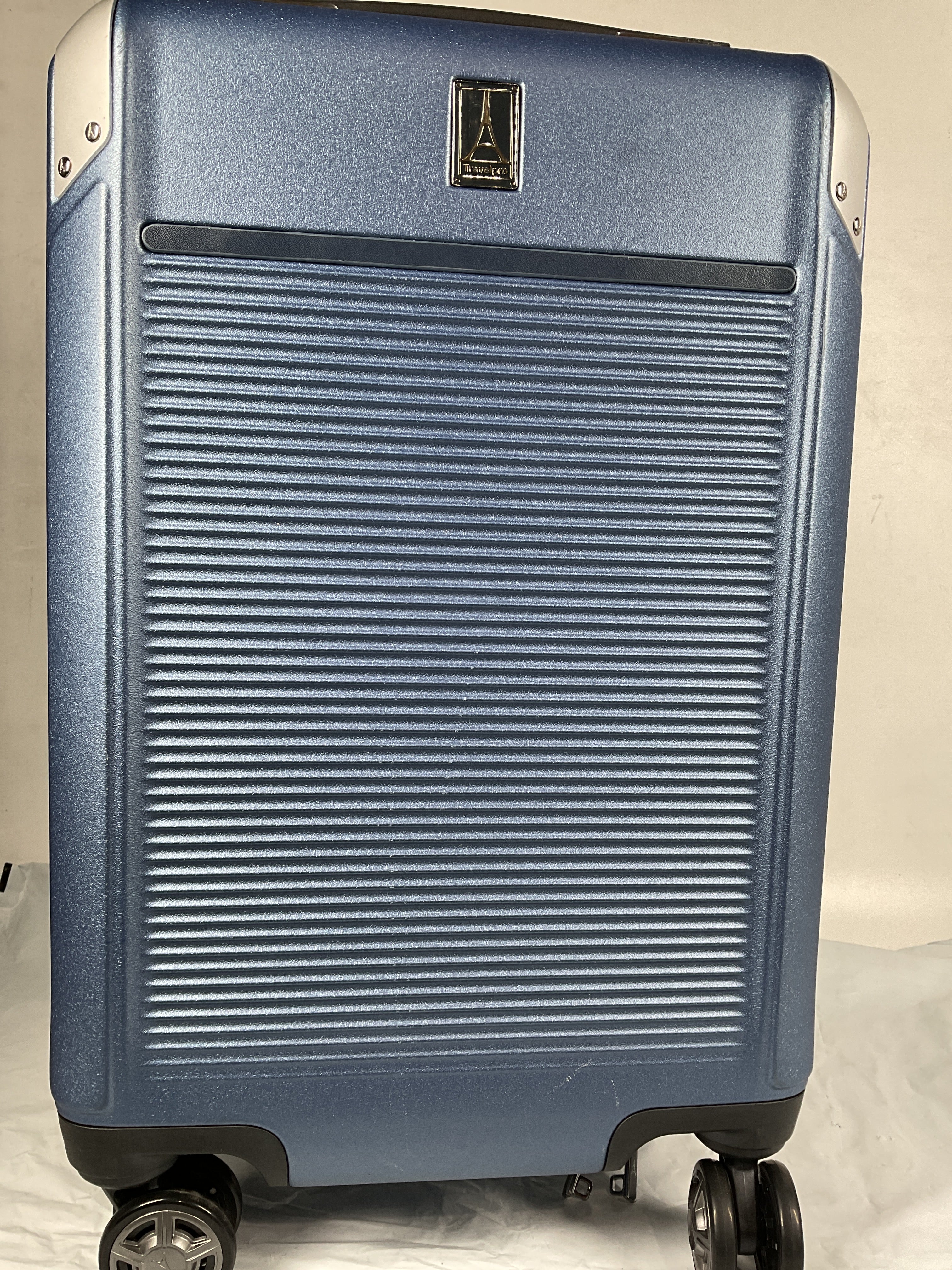 Travelpro Platinum Elite Hardside Expandable Spinner Wheel Luggage TSA Lock Hard Shell Polycarbonate Suitcase ( Dark Sky Blue , Carry-on 21-Inch ) Dark Sky Blue Carry On 21 Inch U4