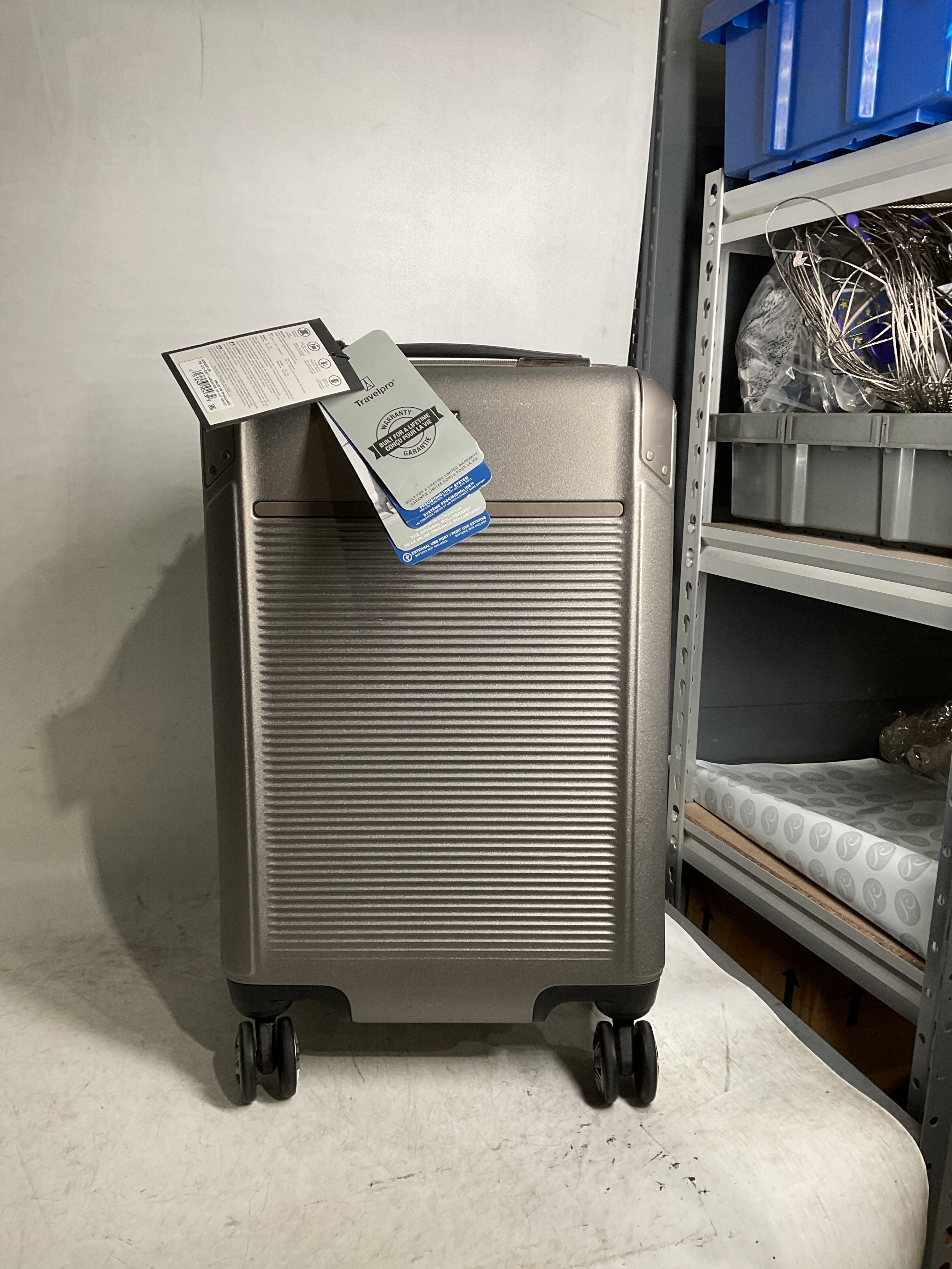 Travelpro Platinum Elite Hardside Expandable Spinner Wheel Luggage TSA Lock Hard Shell Polycarbonate Suitcase ( Metallic Sand , Carry-on 21-Inch ) Metallic Sand Carry On 21 Inch U1
