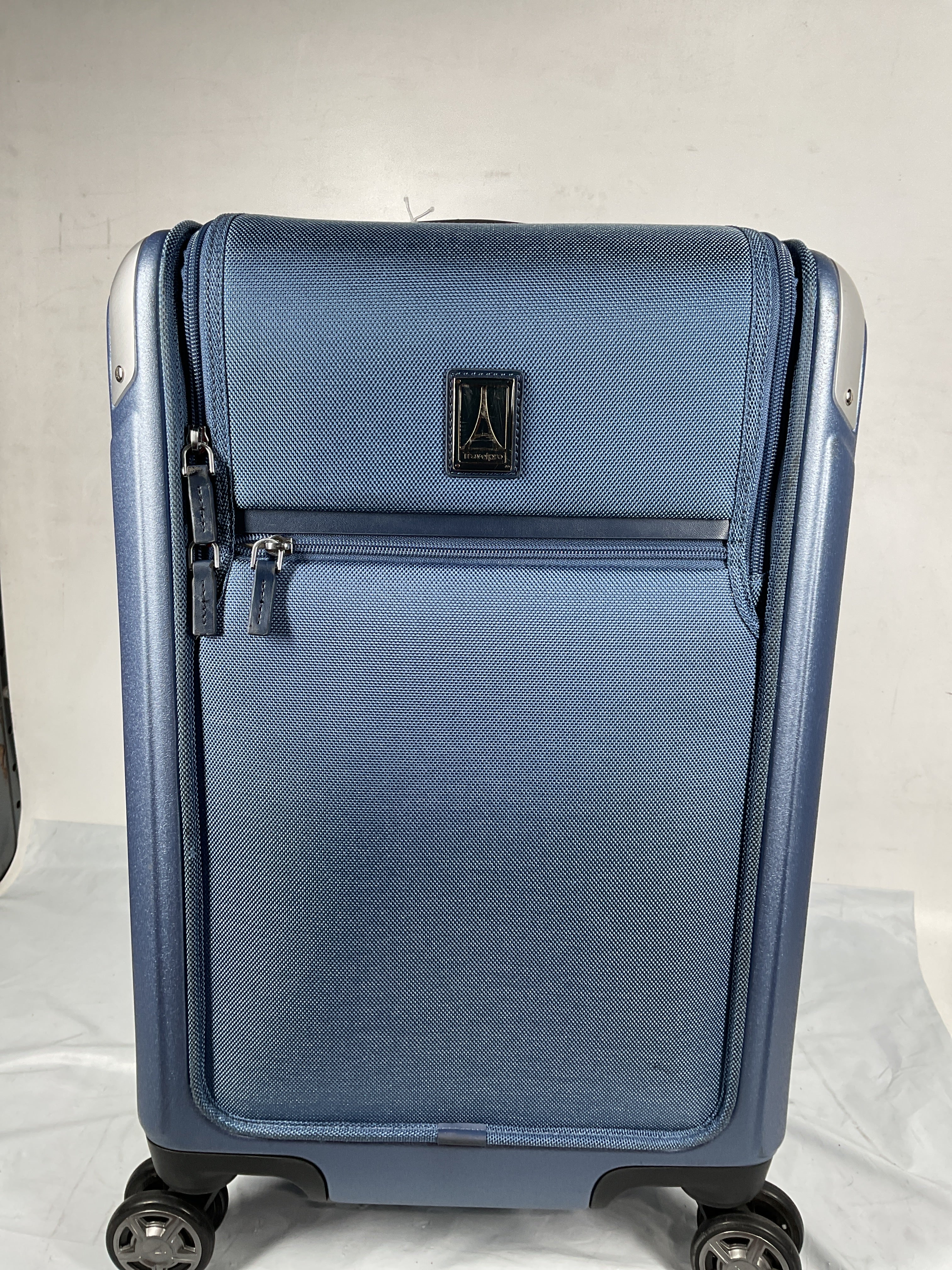 Travelpro Platinum Elite Hardside Expandable Spinner Wheel Luggage TSA Lock Hard Shell Polycarbonate Suitcase ( Dark Sky Blue , Carry-on with Laptop Pocket 21-Inch ) Dark Sky Blue Carry On With Laptop Pocket 21 Inch U2