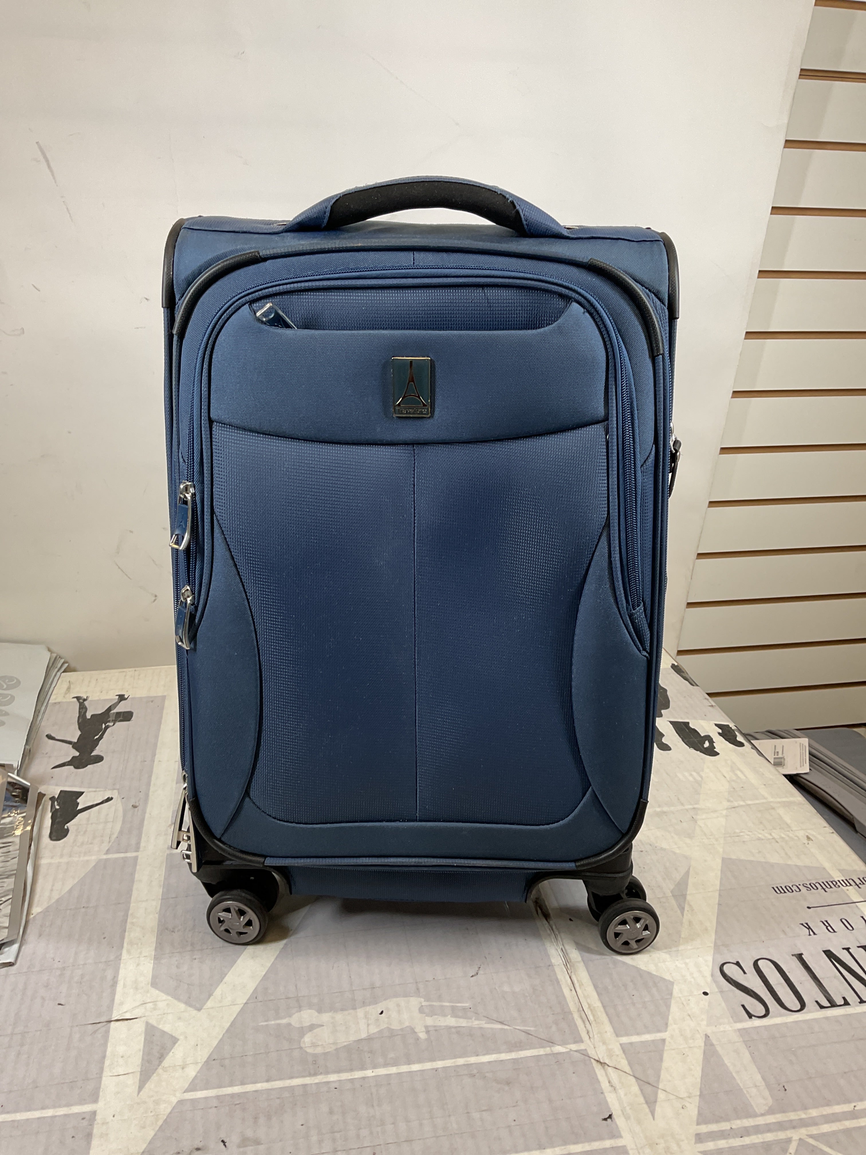 Travelpro Walkabout 6 Compact 20" Softside Carry-On Spinner Luggage with TSA Lock ( Ocean Blue , Compact Carry-on 20-Inch ) Ocean Blue Compact Carry On 20 Inch U5