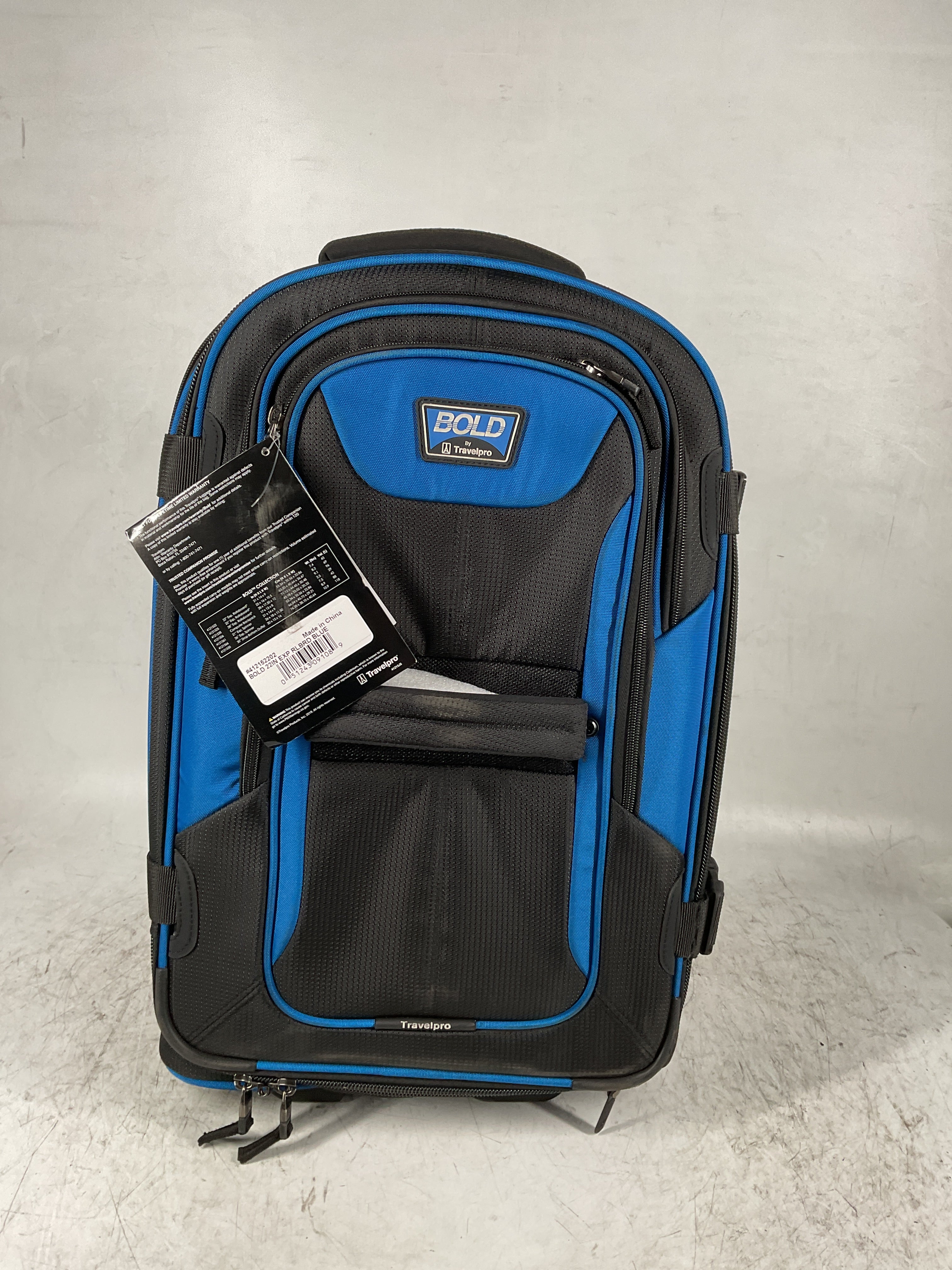Travelpro Unisex-Adult Bold Softside Expandable Rollaboard Upright Luggage ( Blue/Black , Carry-On 22-Inch ) Blue/Black Carry On 22 Inch U6