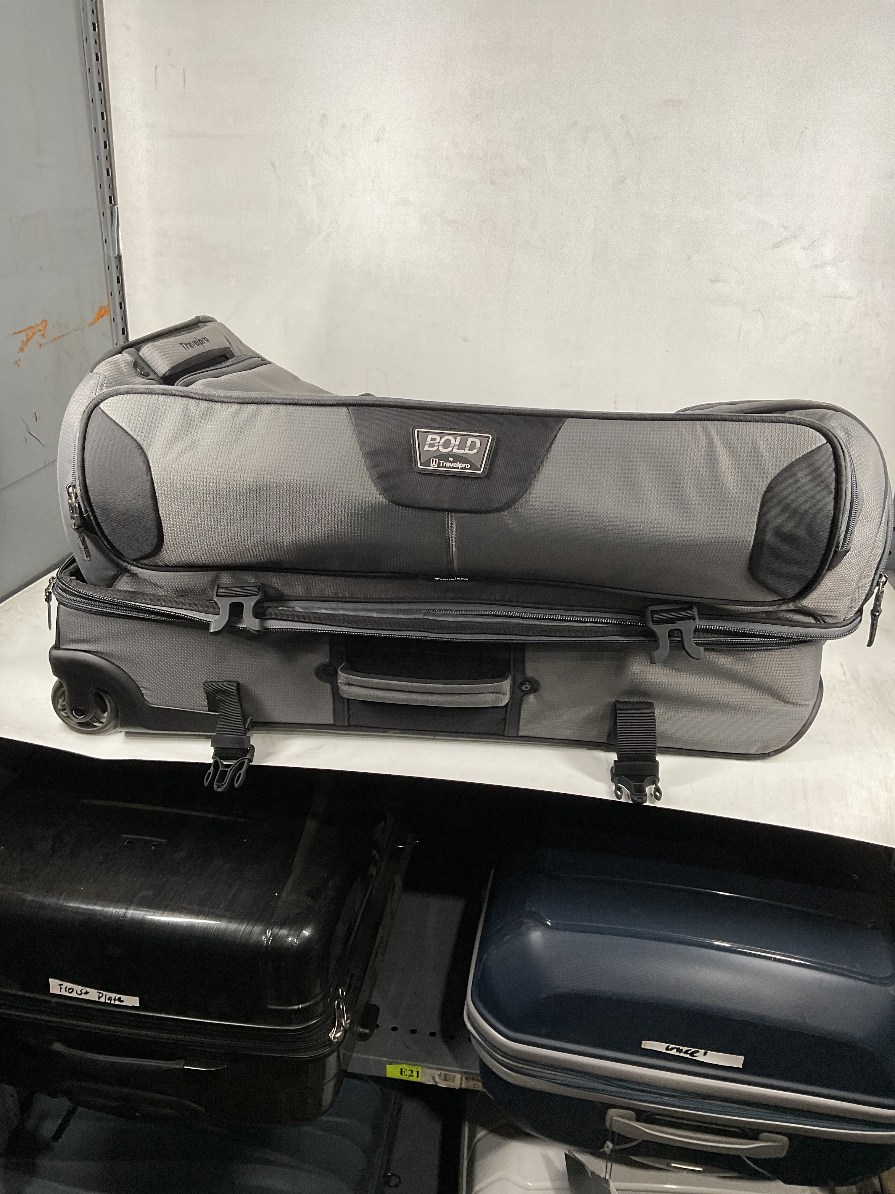 Travelpro Bold Drop Bottom Wheeled Rolling Duffel Bag Grey/Black 30 Inch U2