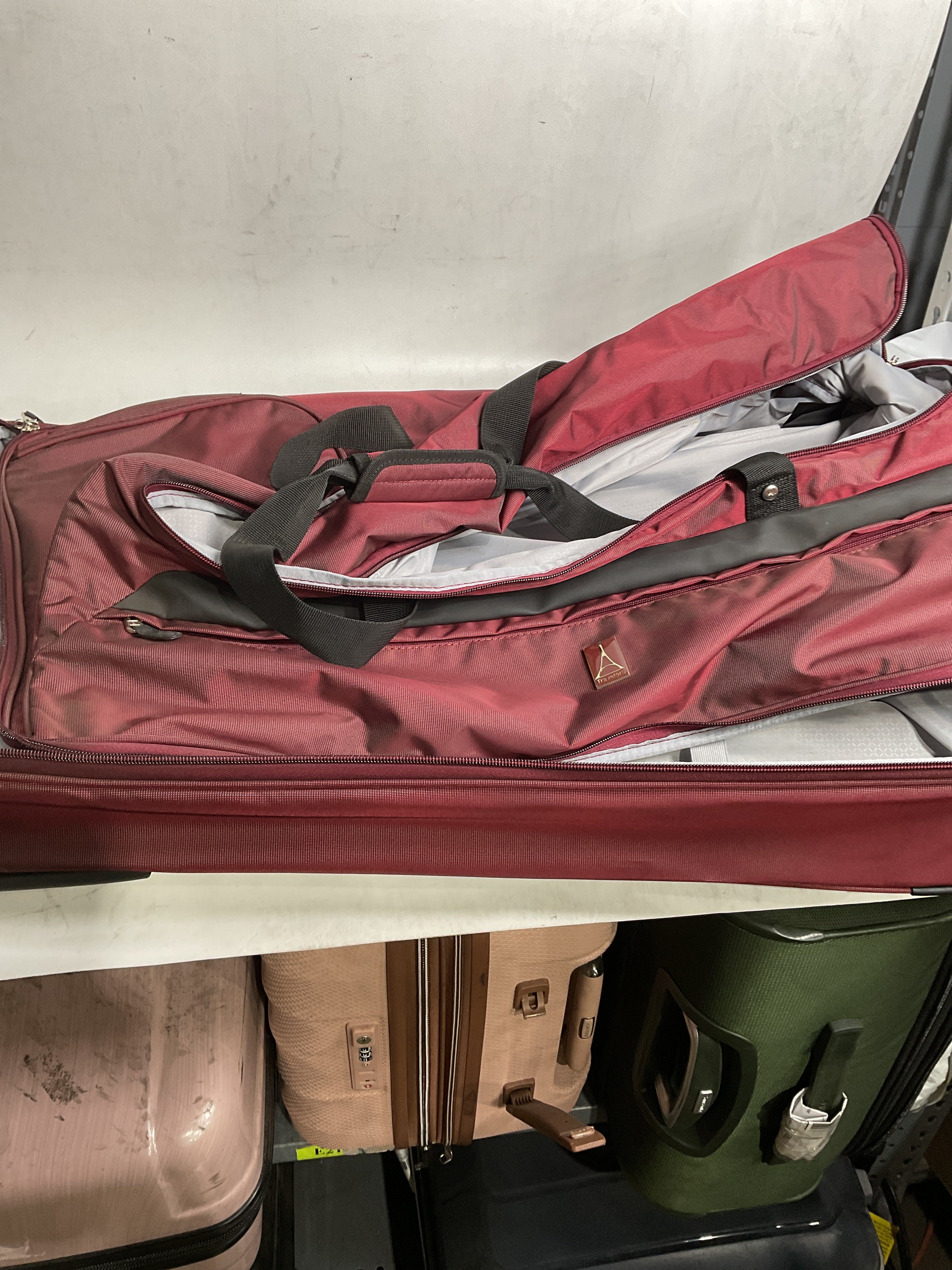 Travelpro Roadtrip 30 Drop-Bottom Rolling Duffel with Packing Cubes ( Burgundy , 30-Inch ) Burgundy 30 Inch U3